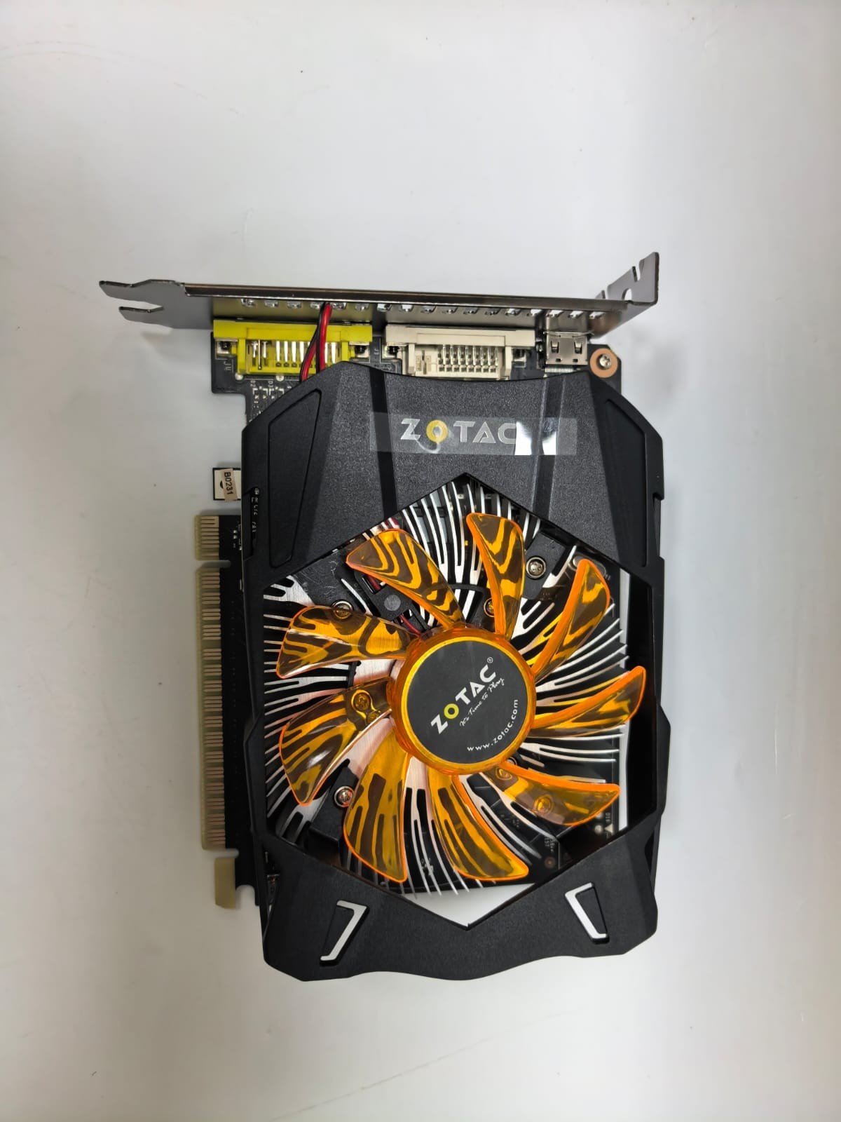 ZOTAC 299-1N288-110Z8 ZOTAC GEFORCE GTX750 TI 2GB 128BIT DDR5 GRAPHIC CARD 299-1N288-110Z8 2