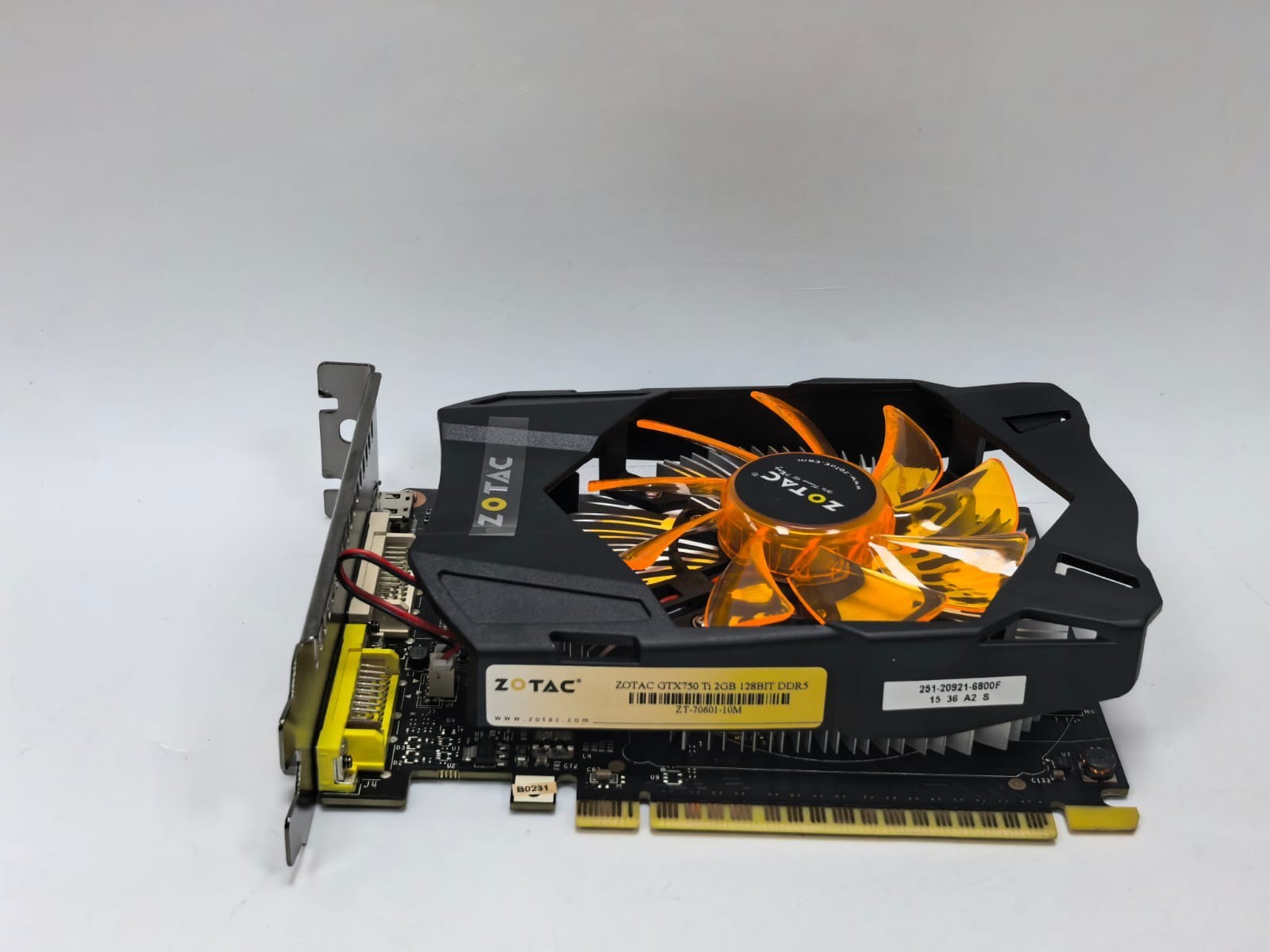 ZOTAC 299-1N288-110Z8 ZOTAC GEFORCE GTX750 TI 2GB 128BIT DDR5 GRAPHIC CARD 299-1N288-110Z8 5