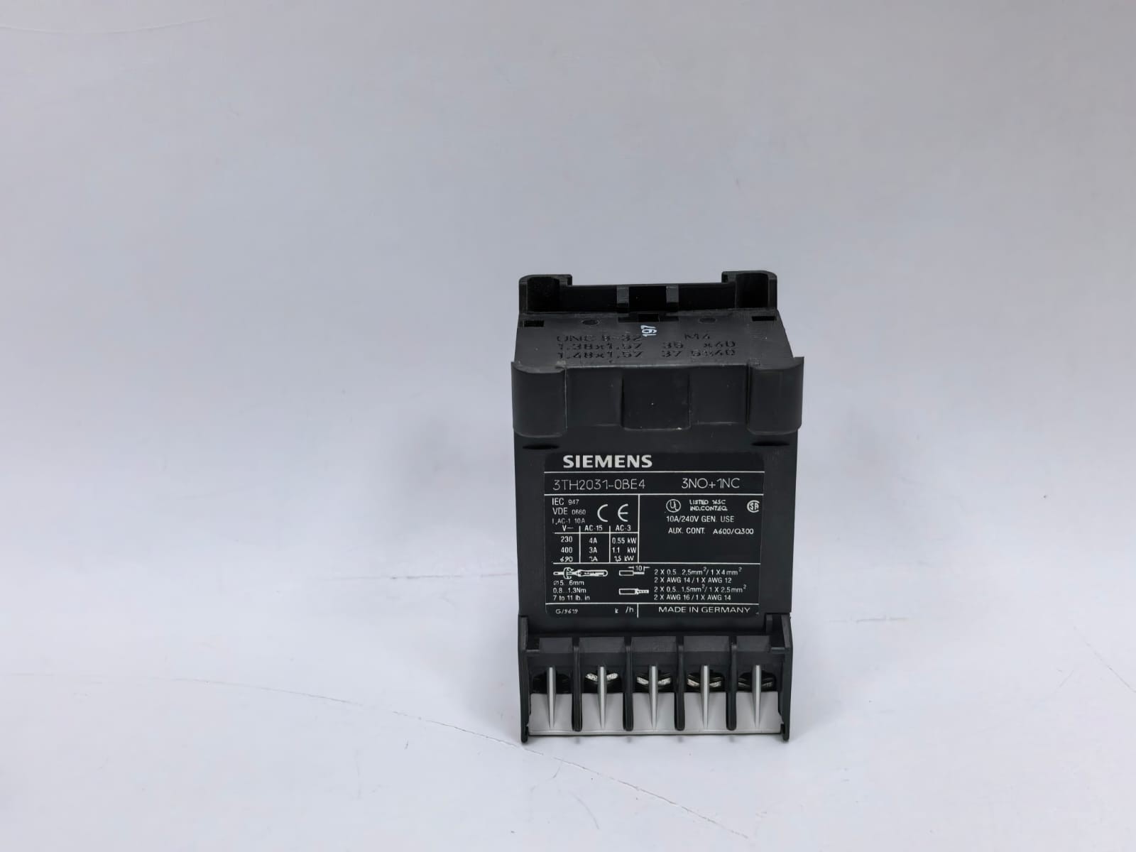 Siemens 3TH2031-0BE4 SIEMENS 3TH2031-0BE4 CONTROL RELAY 4