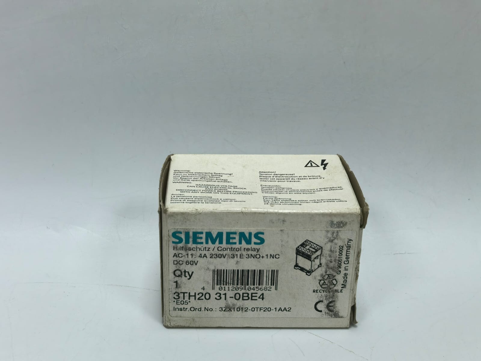 Siemens 3TH2031-0BE4 SIEMENS 3TH2031-0BE4 CONTROL RELAY 9