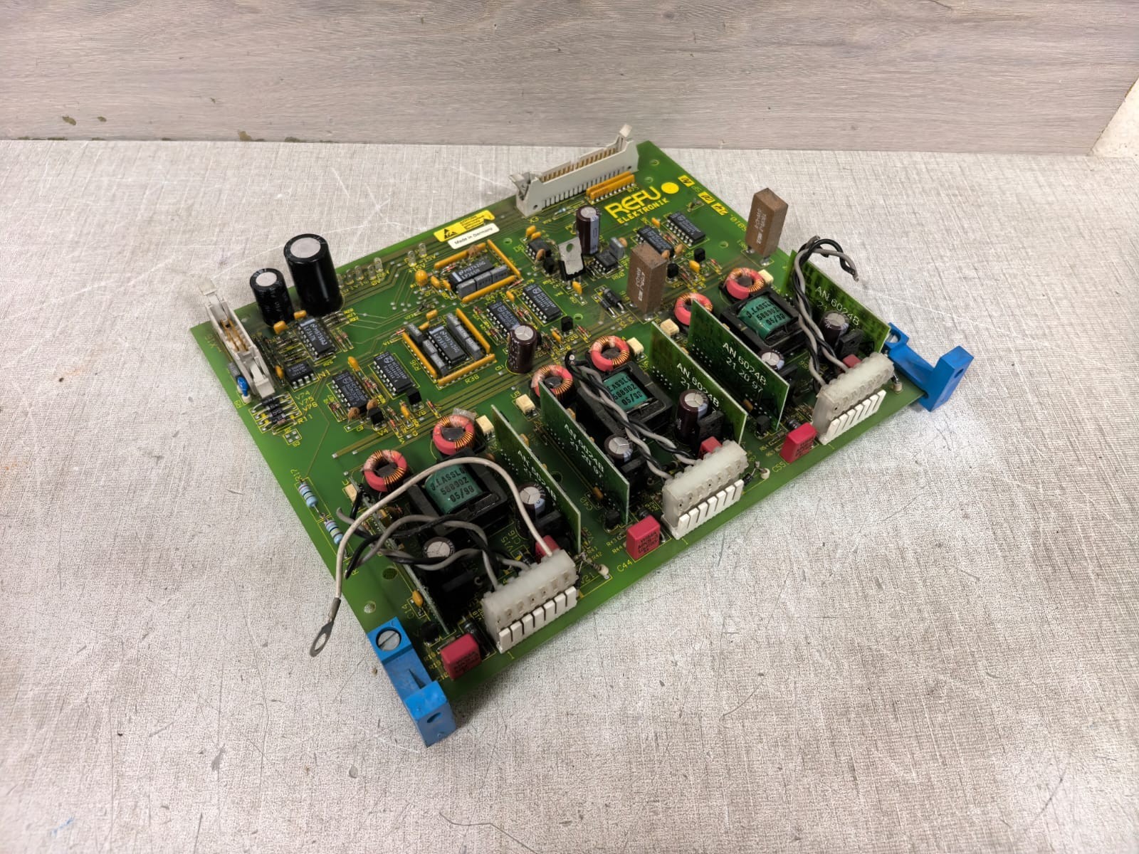 REFU ELEKTRONIK WS6010.2200SP00 REFU ELEKTRONIK WS6010.2400SP00 CIRCUIT BOARD 3