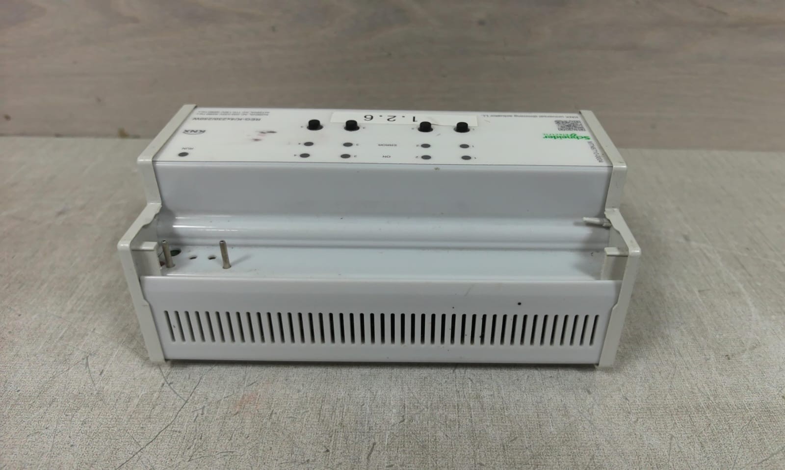 Schneider Electric MTN6710-0004 SCHNEIDER ELECTRIC MTN6710-0004 KNX UNIVERSAL DIMMING ACTUATOR LL 9