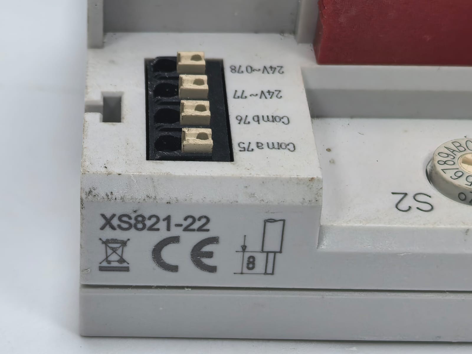 Honeywell XF822A HONEYWELL XF822A ANALOG OUTPUT MODULE WITH XS821-22 BASE 3