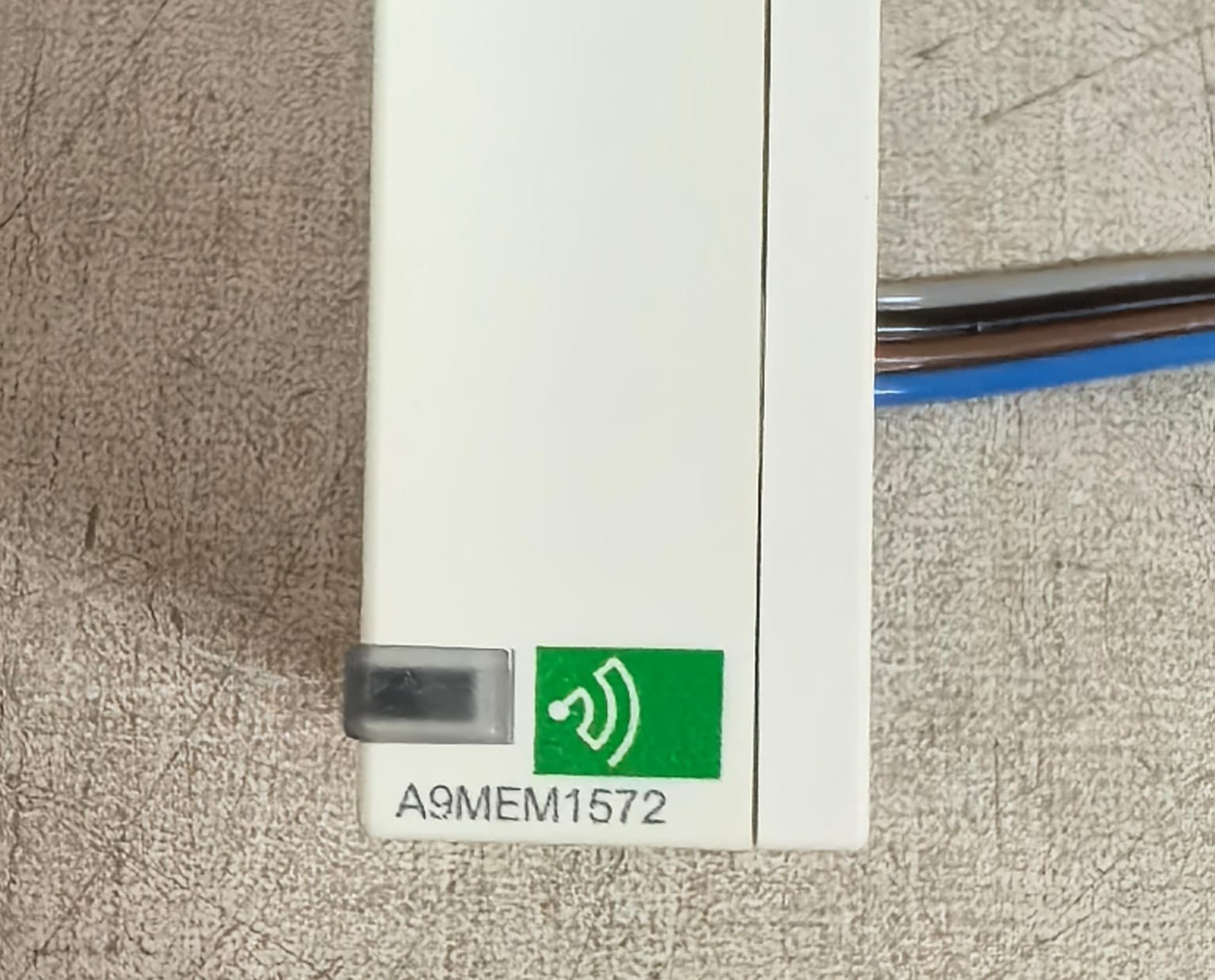 Schneider Electric A9MEM1572 SCHNEIDER ELECTRIC A9MEM1572 POWERTAG-ACTI9P63 3PN BOTTOM 3