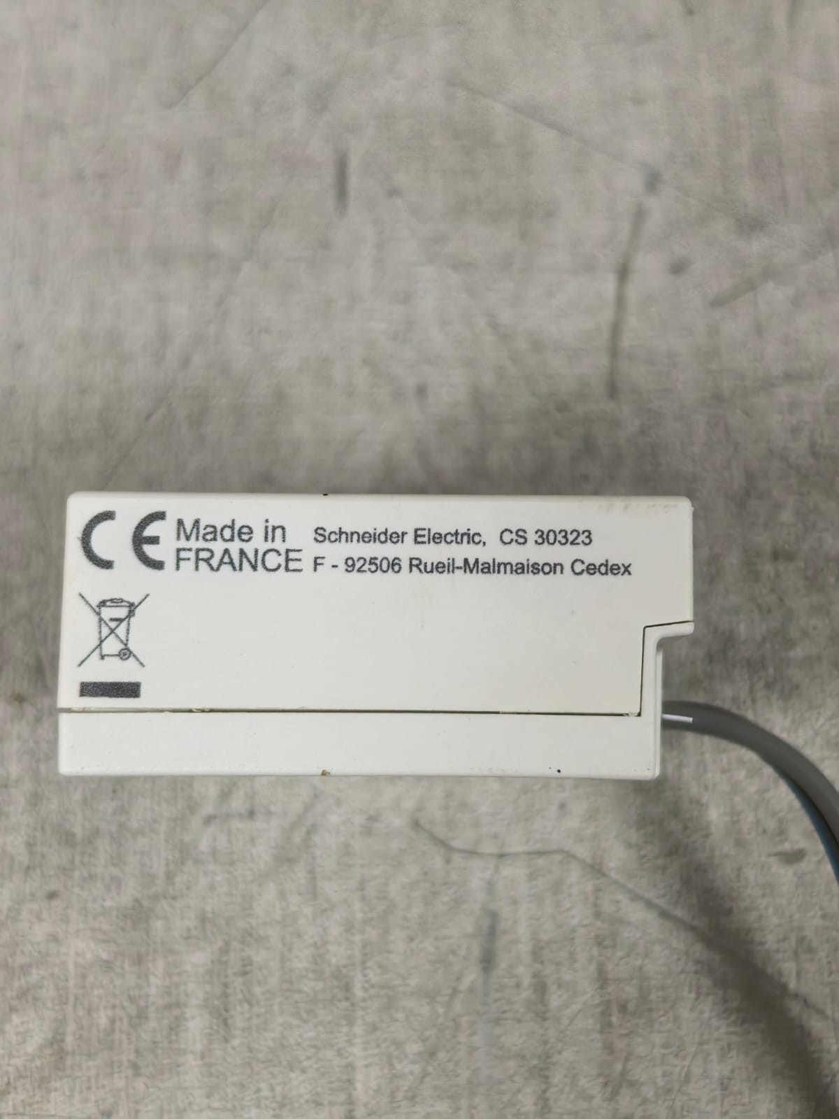 Schneider Electric A9MEM1572 SCHNEIDER ELECTRIC A9MEM1572 POWERTAG-ACTI9P63 3PN BOTTOM 8