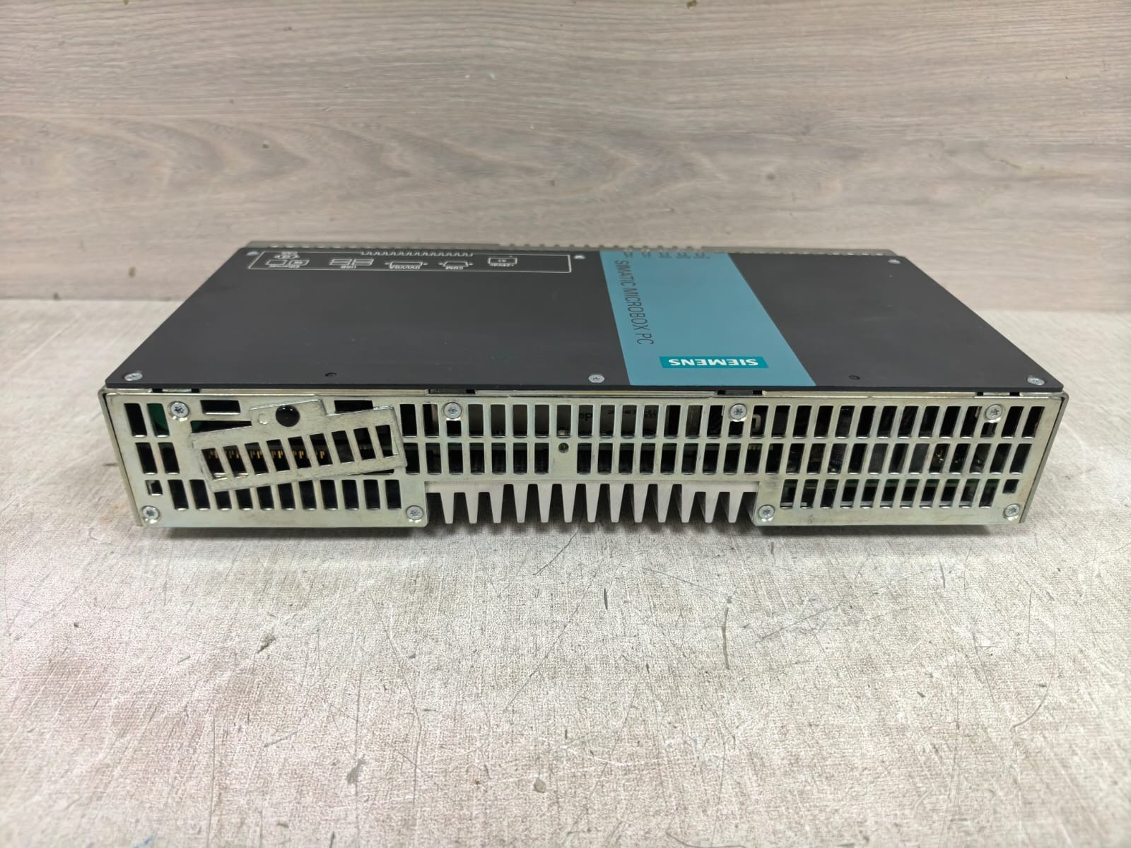 Siemens 6BK1000-5CU00-0AA0 SIEMENS 6BK1000-5CU00-0AA0 SIMATIC MICROBOX PC 420 5