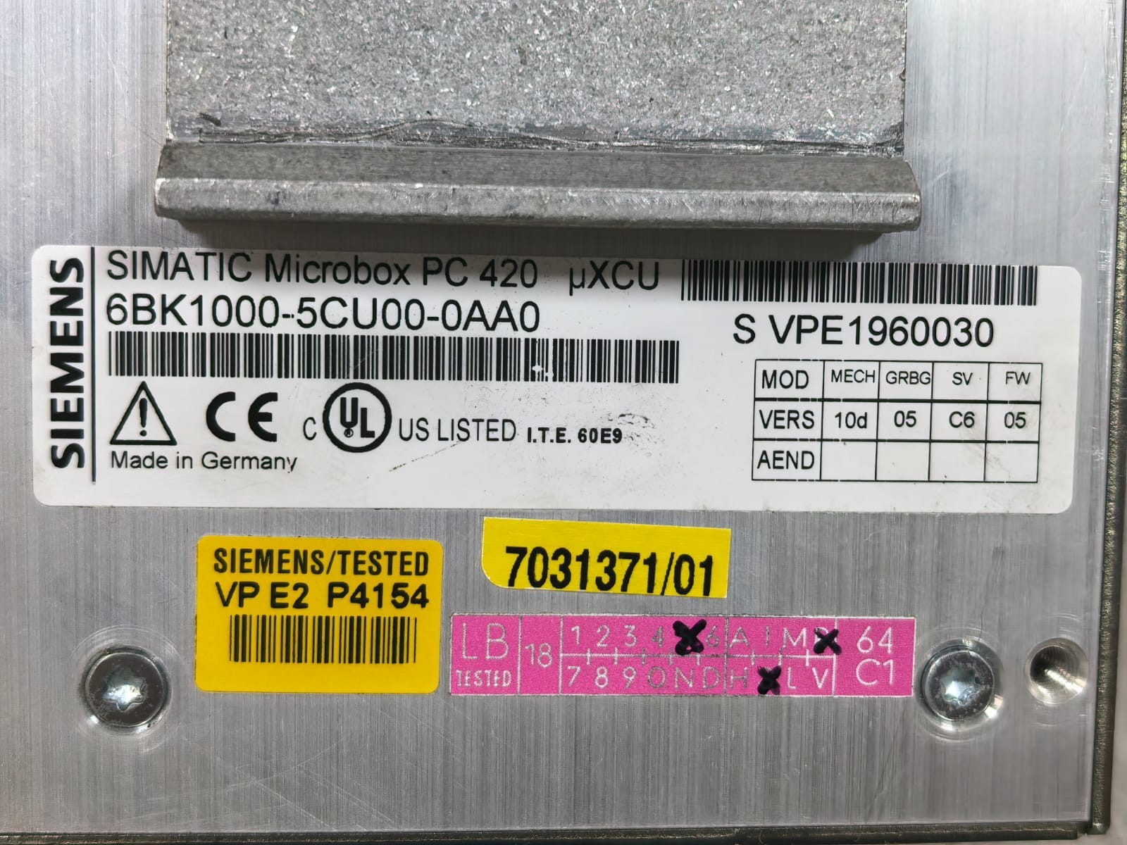 Siemens 6BK1000-5CU00-0AA0 SIEMENS 6BK1000-5CU00-0AA0 SIMATIC MICROBOX PC 420 7