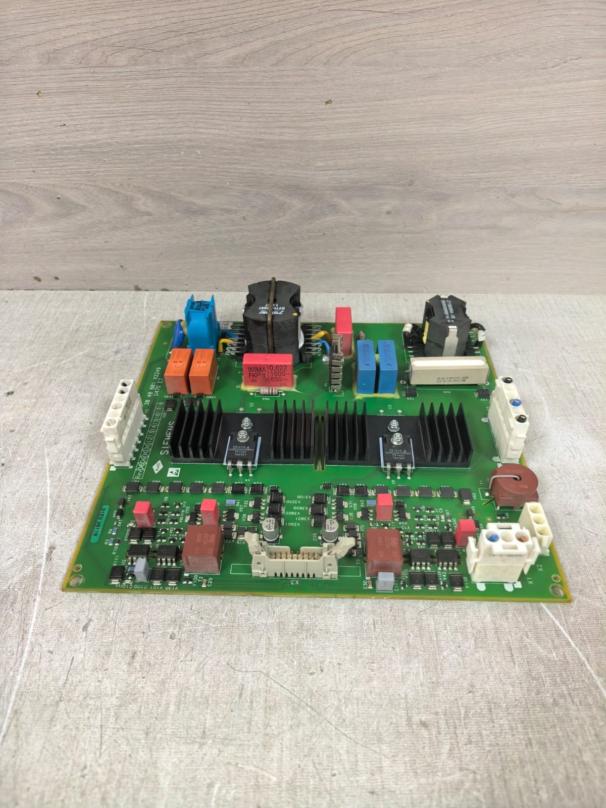 Siemens 03848681 38 48 681 X2249 D470 E7 SIEMENS 03848681 38 48 681 X2249 D470 E7 POWER BOARD 6