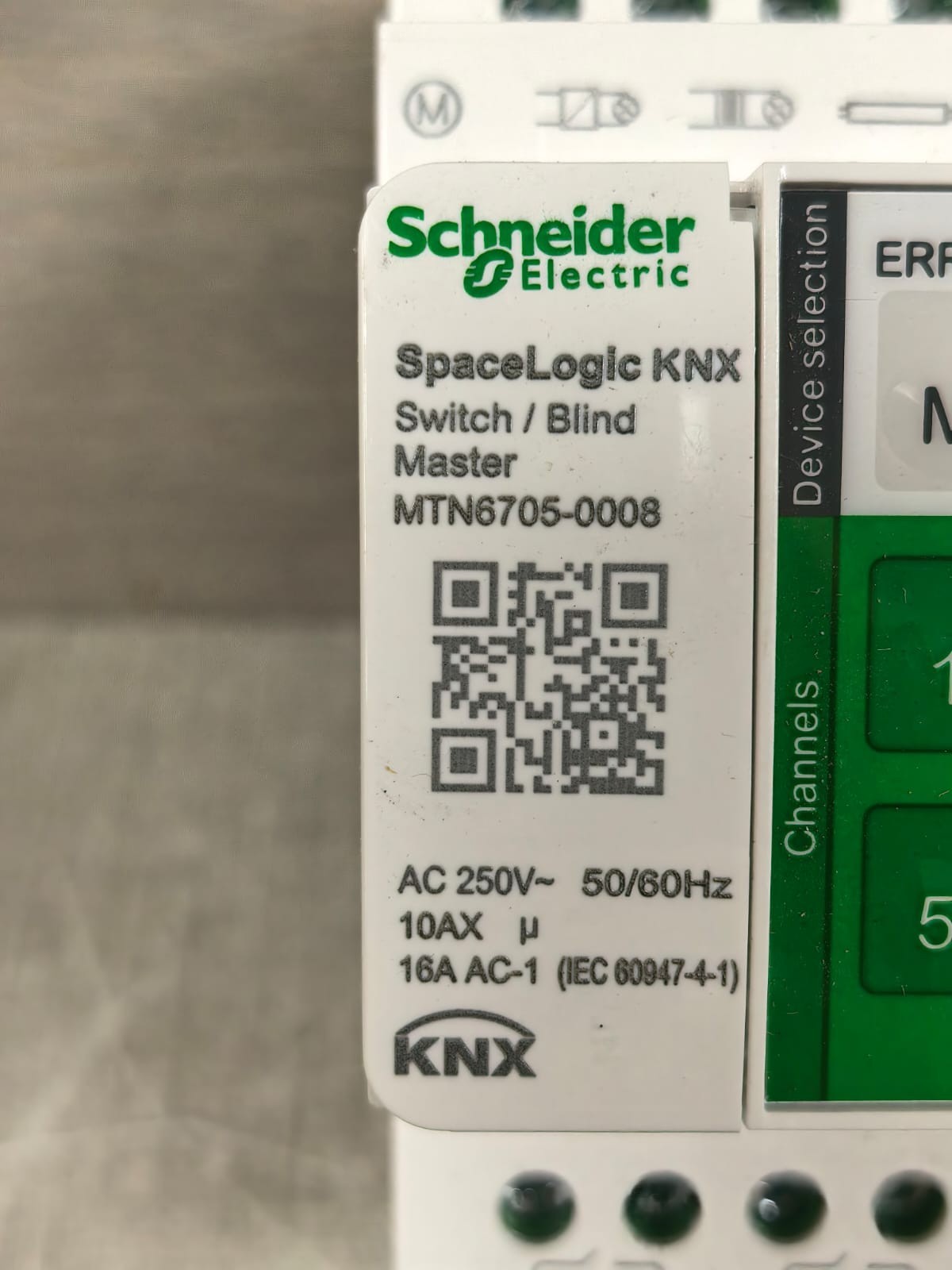 Schneider Electric MTN6705-0008 SCHNEIDER ELECTRIC MTN6705-0008 SPACELOGIC KNX SWITCH/ BLIND MASTER 250V 4