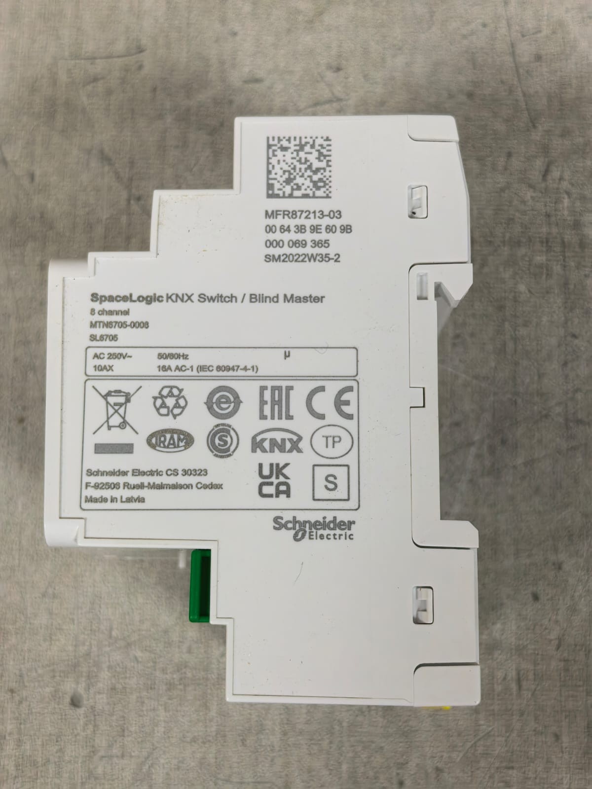 Schneider Electric MTN6705-0008 SCHNEIDER ELECTRIC MTN6705-0008 SPACELOGIC KNX SWITCH/ BLIND MASTER 250V 7