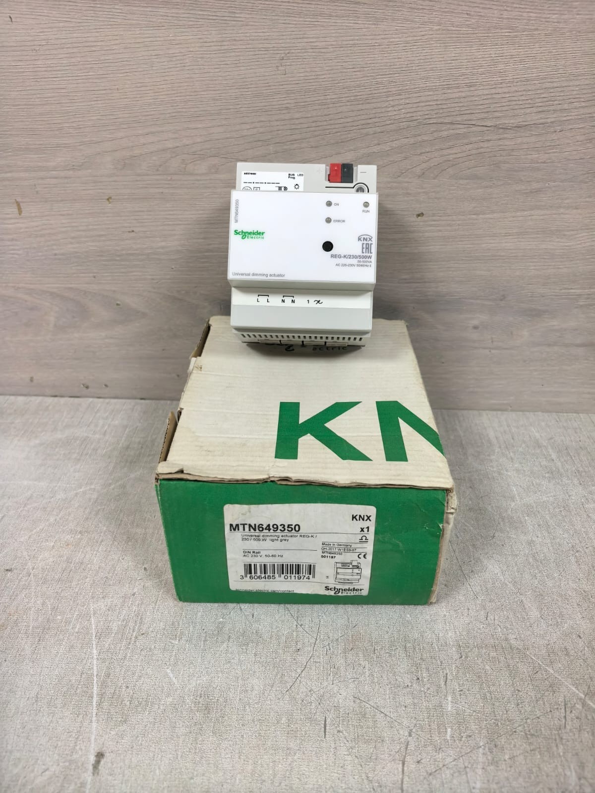 Schneider Electric MTN649350 SCHNEIDER ELECTRIC MTN649350 UNIVERSAL DIMMING ACTUATOR AC220-230V 6