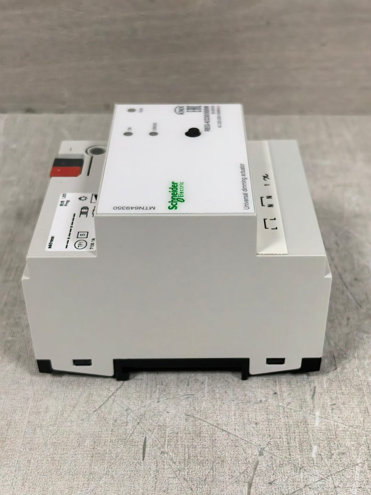 Schneider Electric MTN649350 SCHNEIDER ELECTRIC MTN649350 UNIVERSAL DIMMING ACTUATOR AC220-230V 8