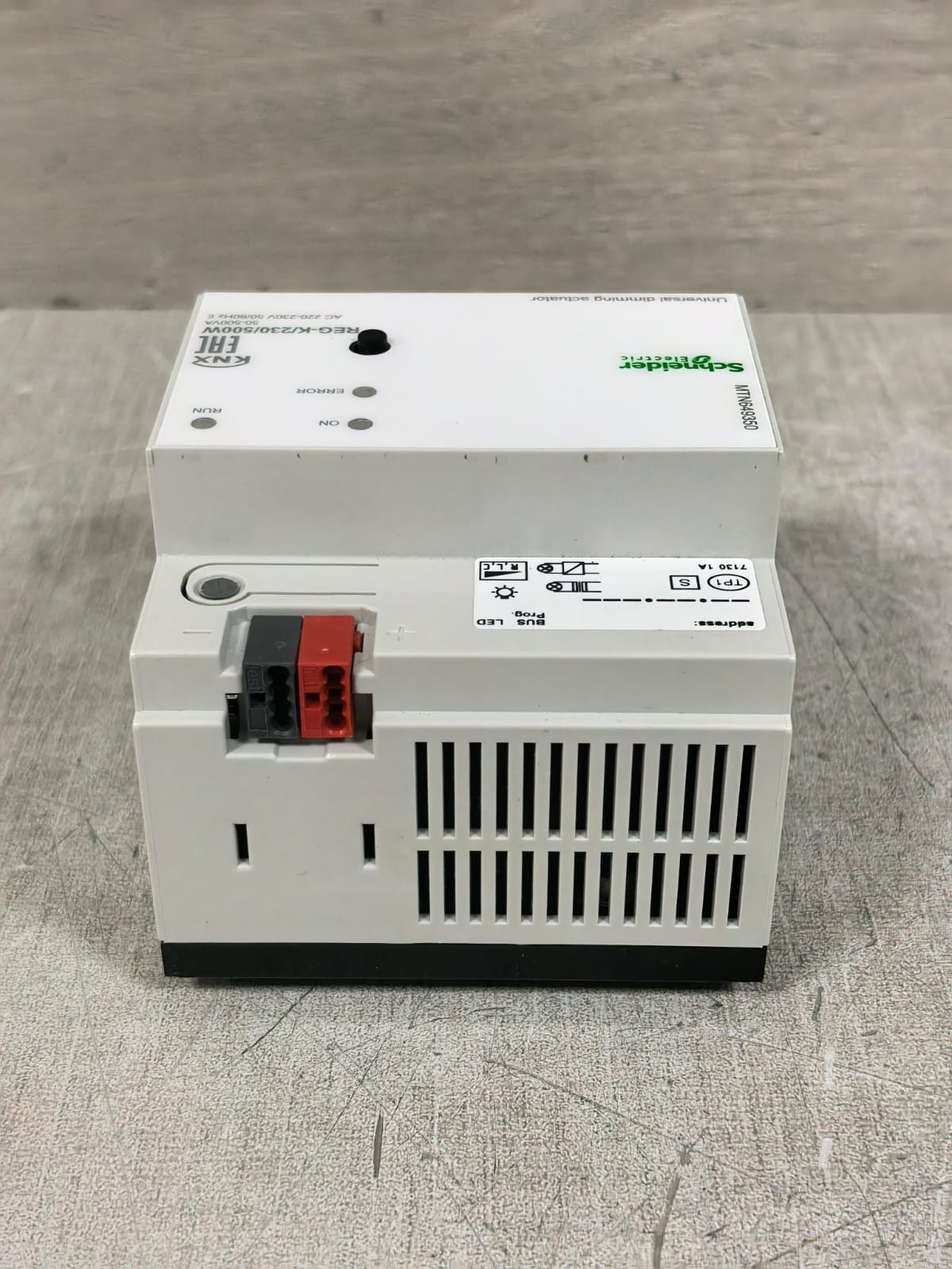 Schneider Electric MTN649350 SCHNEIDER ELECTRIC MTN649350 UNIVERSAL DIMMING ACTUATOR AC220-230V 9