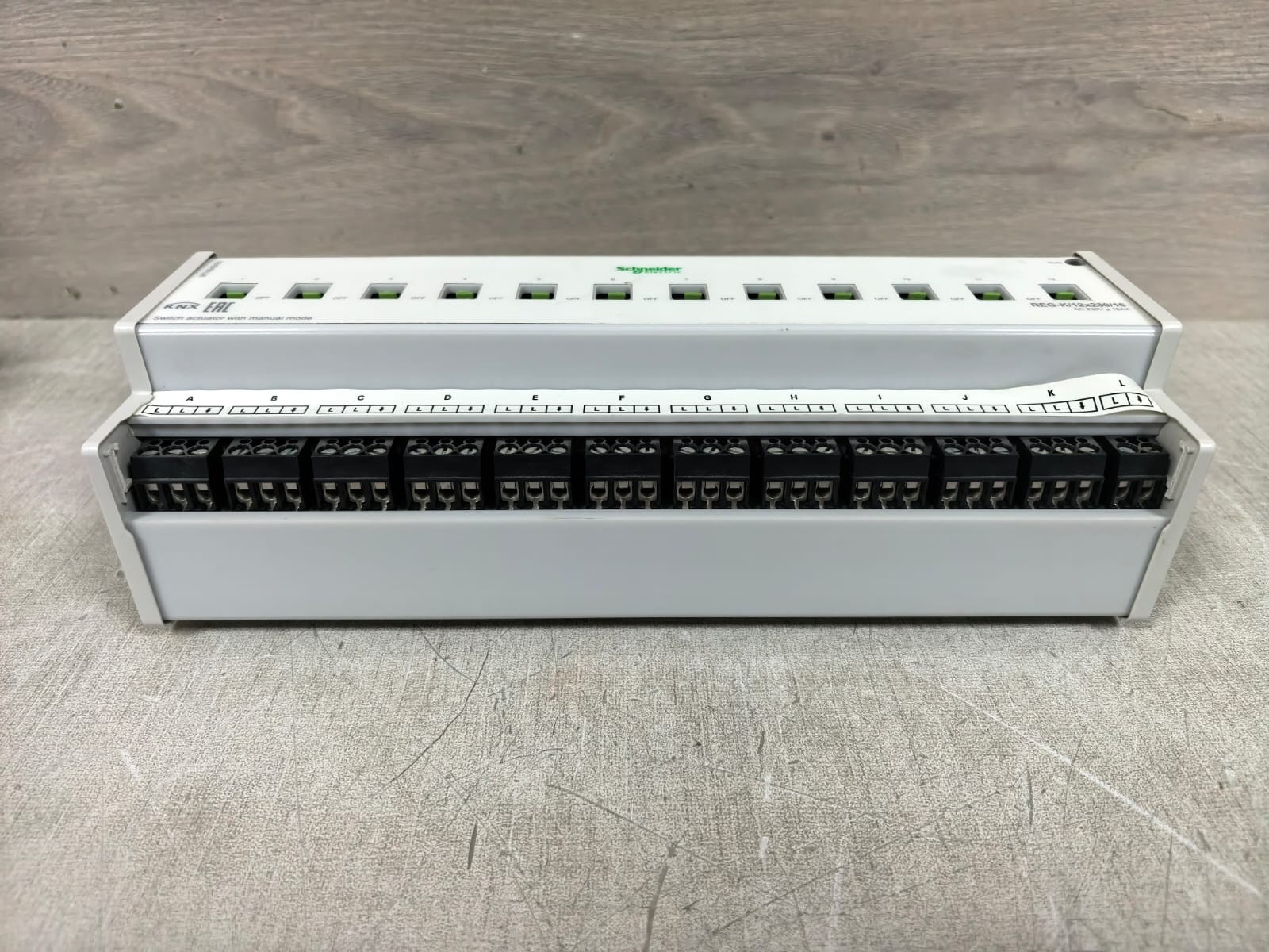Schneider Electric MTN648493 SCHNEIDER ELECTRIC MTN648493 SWITCH ACTUATOR WITH MANUAL MODE 9