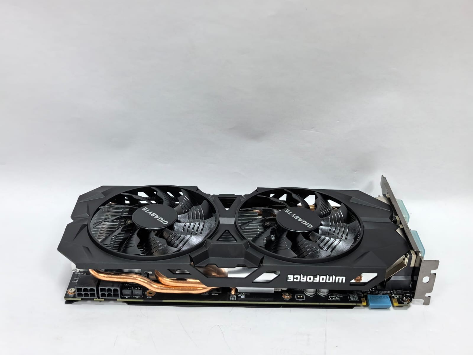 GIGABYTE GV-N960WF2OC-4GD GIGABYTE GEFORCE GTX 960 WINDFORCE GV-N960WF2OC-4GD 5
