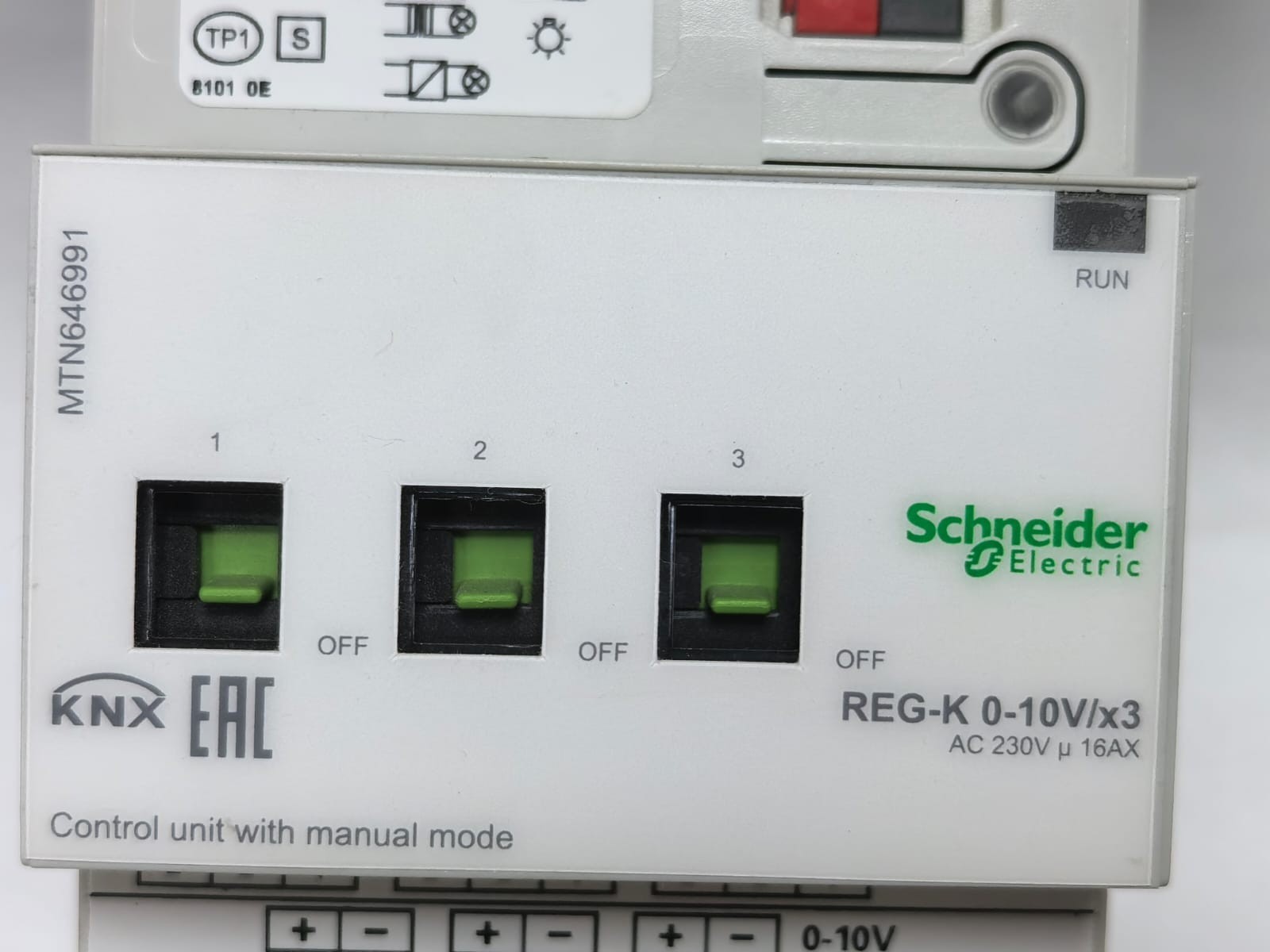 Schneider Electric MTN646991 SCHNEIDER ELECTRIC MTN646991 CONTROL UNIT 0-10 V REG-K /3-GANG 3