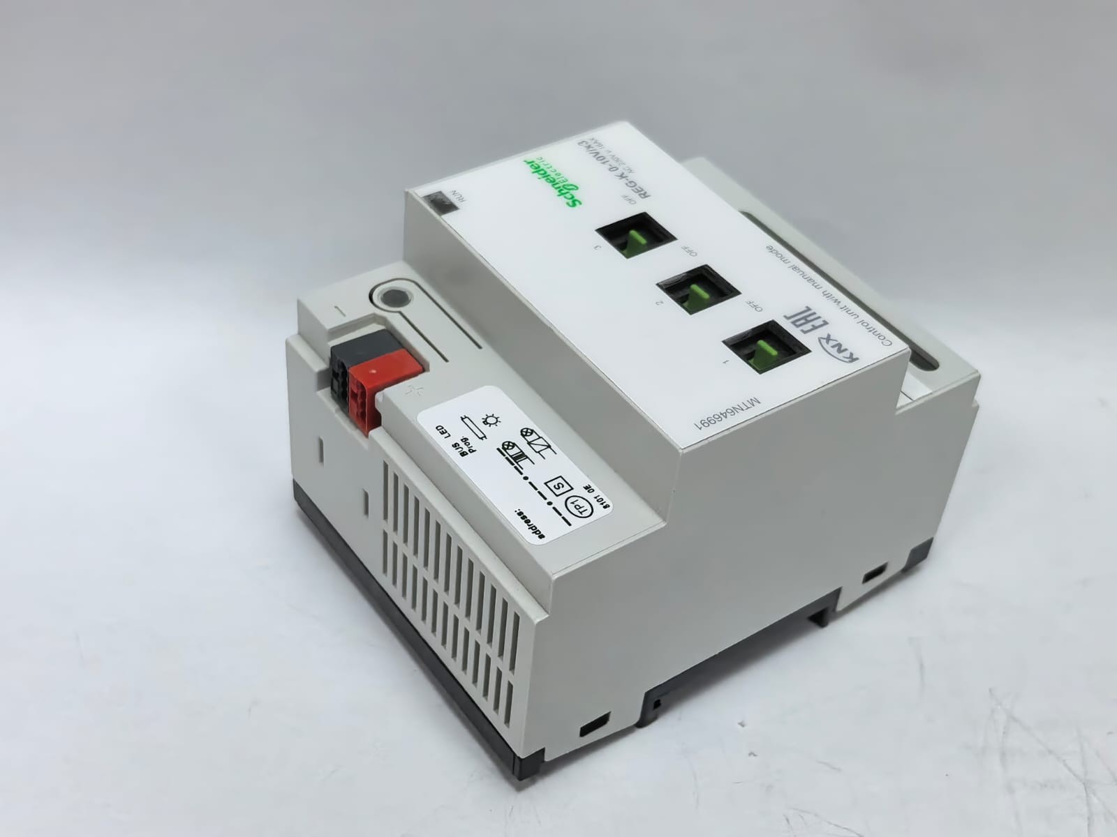 Schneider Electric MTN646991 SCHNEIDER ELECTRIC MTN646991 CONTROL UNIT 0-10 V REG-K /3-GANG 10