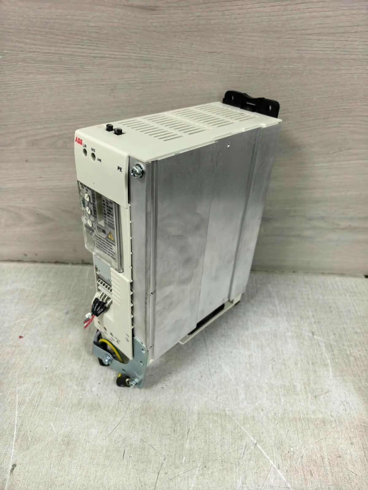 ABB ACS55-01E-07A6-2 ABB ACS55-01E-07A6-2 FREQUENCY INVERTER DRIVE IP20 5