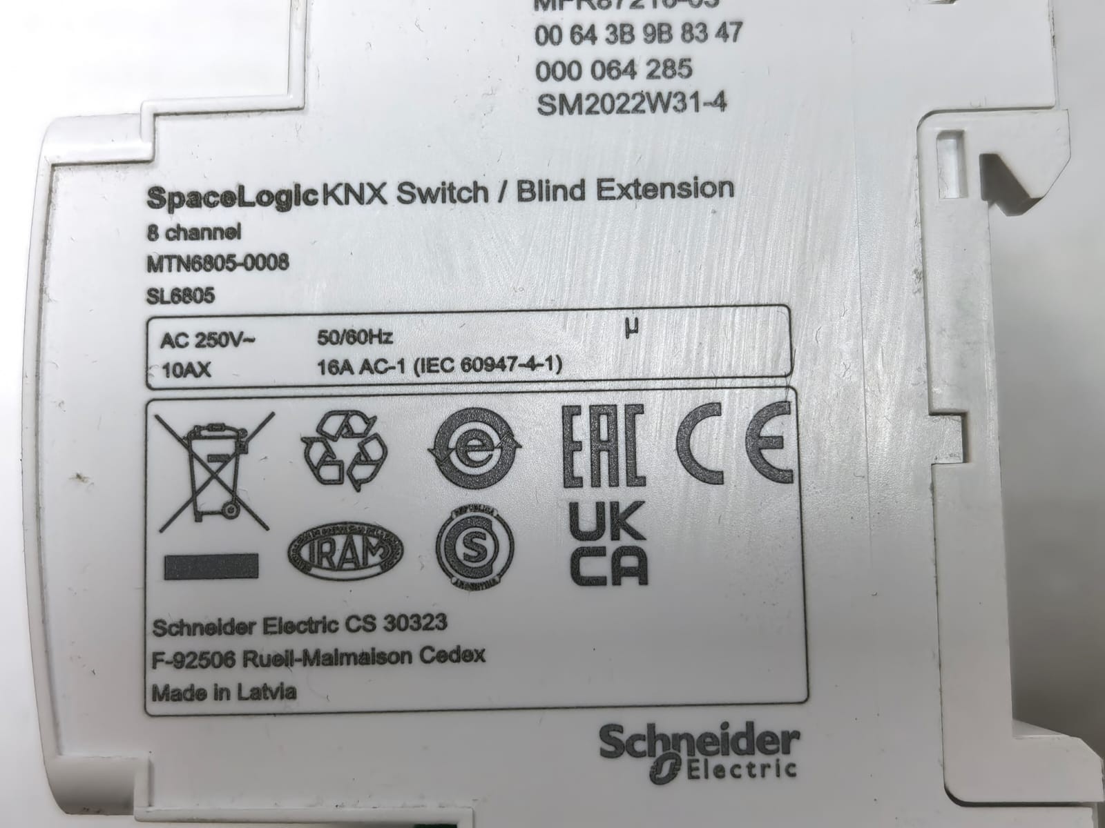 Schneider Electric MTN6805-0008 SCHNEIDER ELECTRIC MTN6805-0008 SPACELOGIC KNX SWITCH/ BLIND EXTENSION 250V 3
