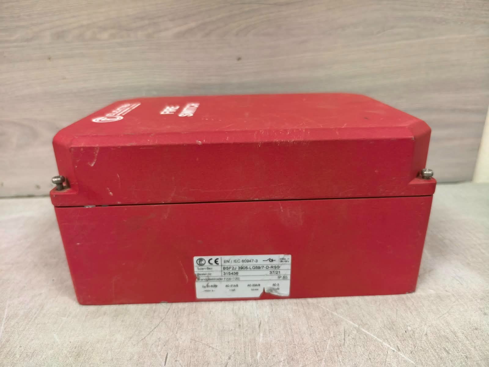 ELEKTRA TAILFINGEN BSF2E 6903-LG48/2-D-RSS 312551, BSF2J 3905-LG59/7-D-RSS 315436 ELEKTRA TAILFINGEN BSF2J 3905-LG59/7-D-RSS 315436 FIRE SWITCH 8