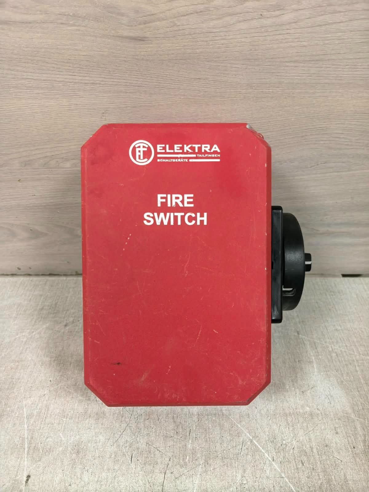 ELEKTRA TAILFINGEN BSF2E 6903-LG48/2-D-RSS 312551, BSF2J 3905-LG59/7-D-RSS 315436 ELEKTRA TAILFINGEN BSF2J 3905-LG59/7-D-RSS 315436 FIRE SWITCH 1