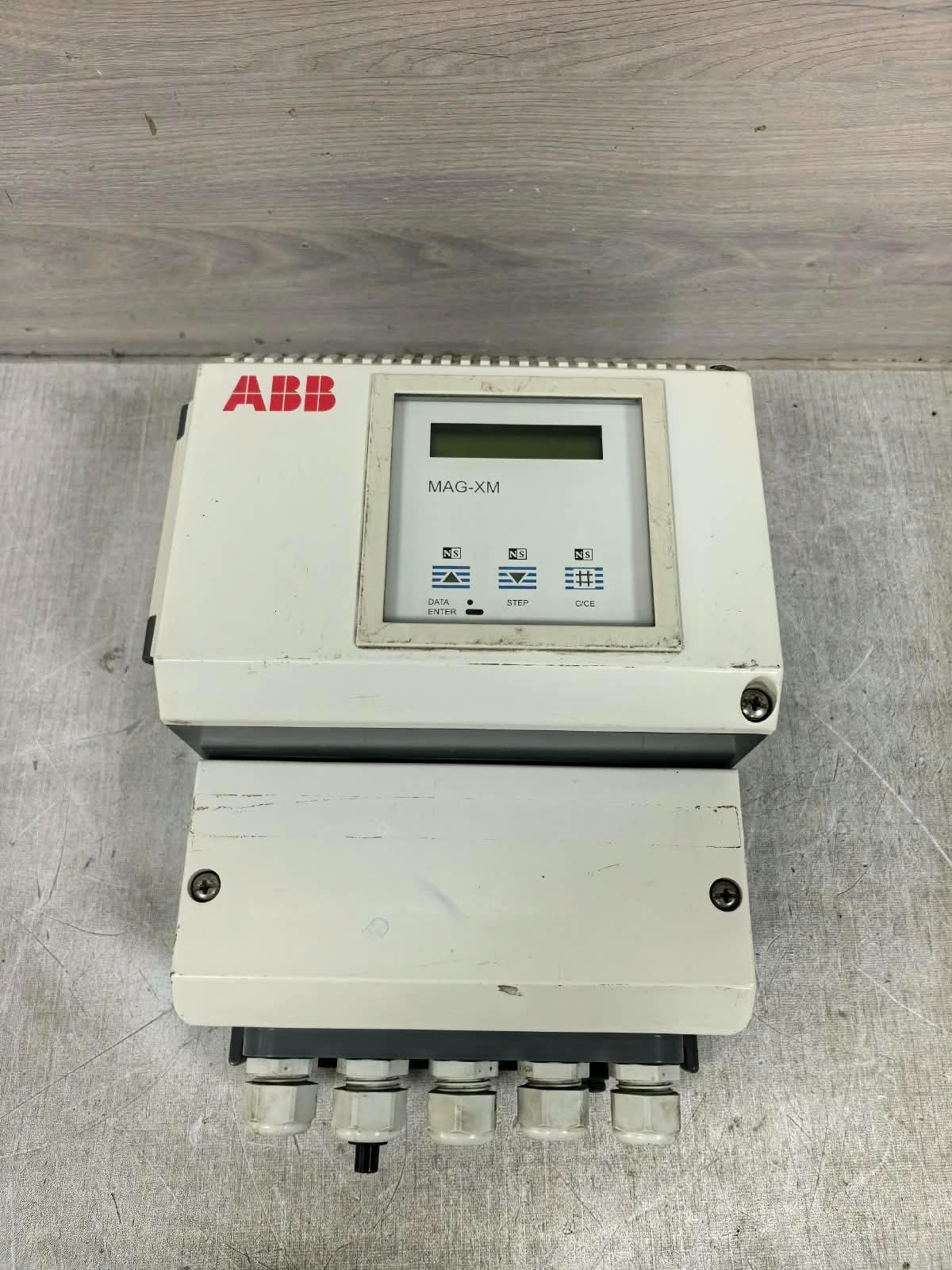 ABB MAG-XM 50XM2000 ABB MAG-XM 50XM2000 SIGNAL-CONVERTER 230V 6