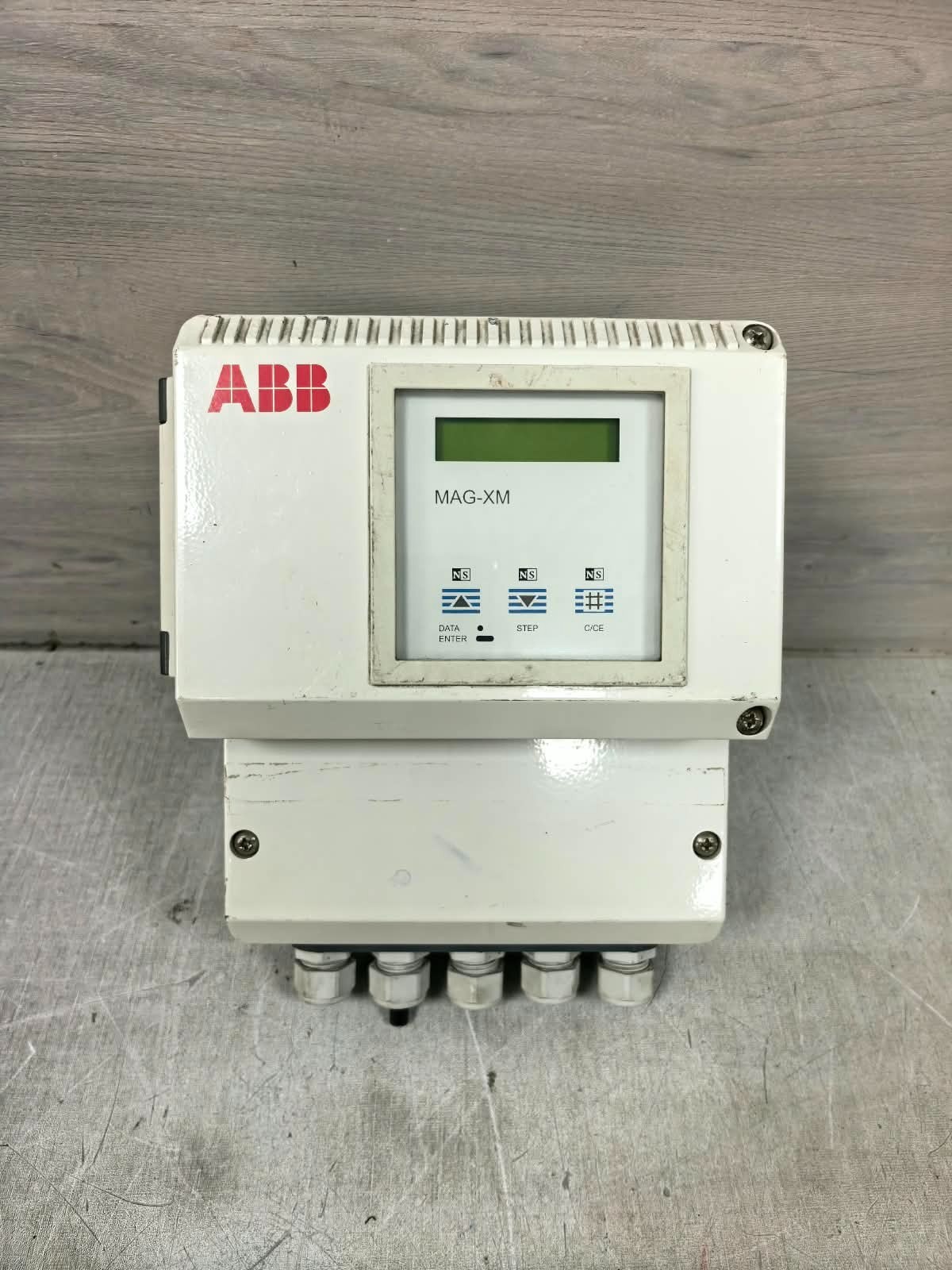 ABB MAG-XM 50XM2000 ABB MAG-XM 50XM2000 SIGNAL-CONVERTER 230V 1