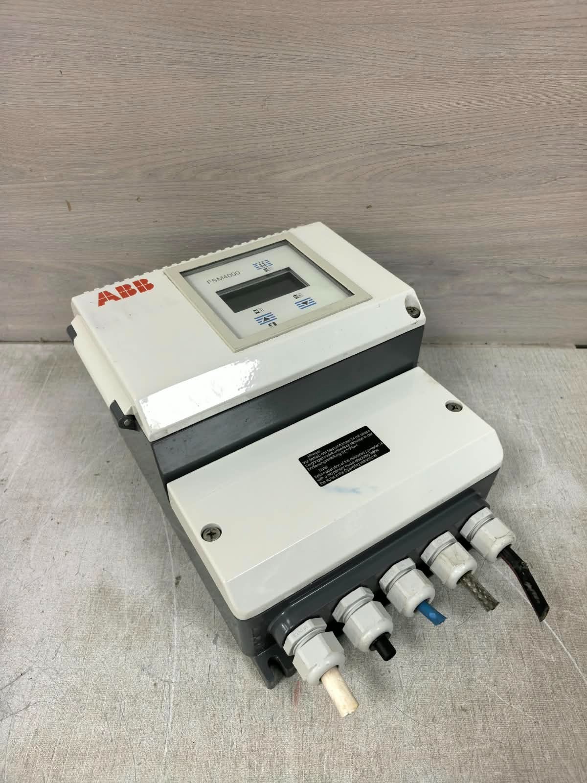 ABB 1523971/10/3K220000776457 ABB S4 FSM4000 1523971/10/3K220000776457 SIGNAL CONVERTER 100-230V 4