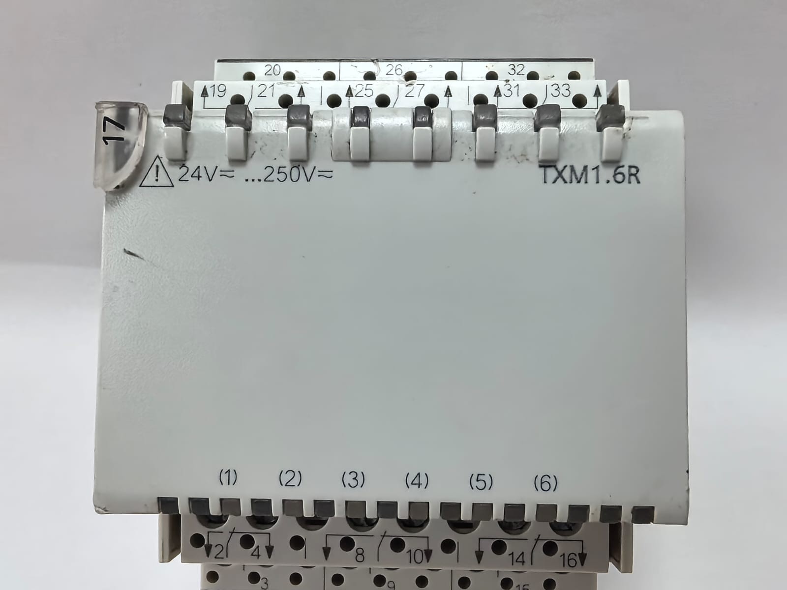 Siemens TXM1.6R SIEMENS TXM1.6R RELAY OUT PUT MODULE 553-051-00 REV 2