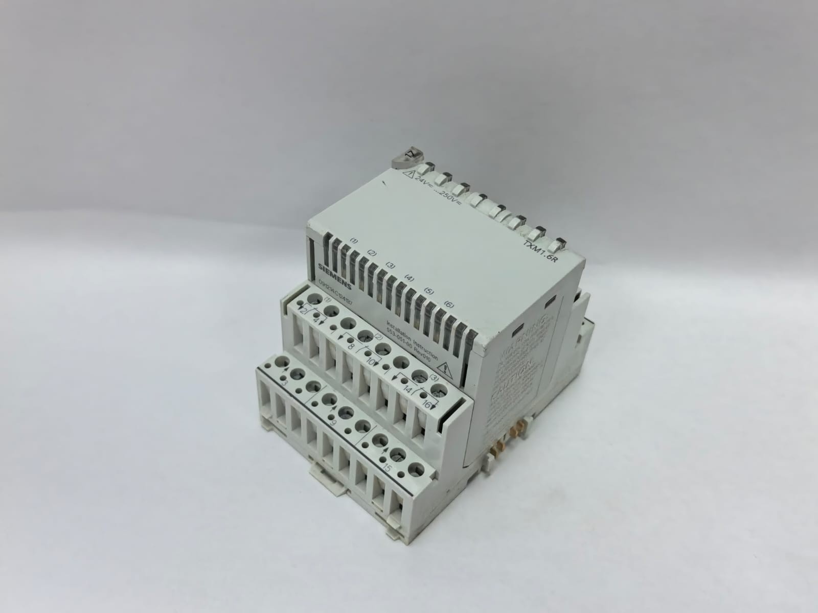 Siemens TXM1.6R SIEMENS TXM1.6R RELAY OUT PUT MODULE 553-051-00 REV 10