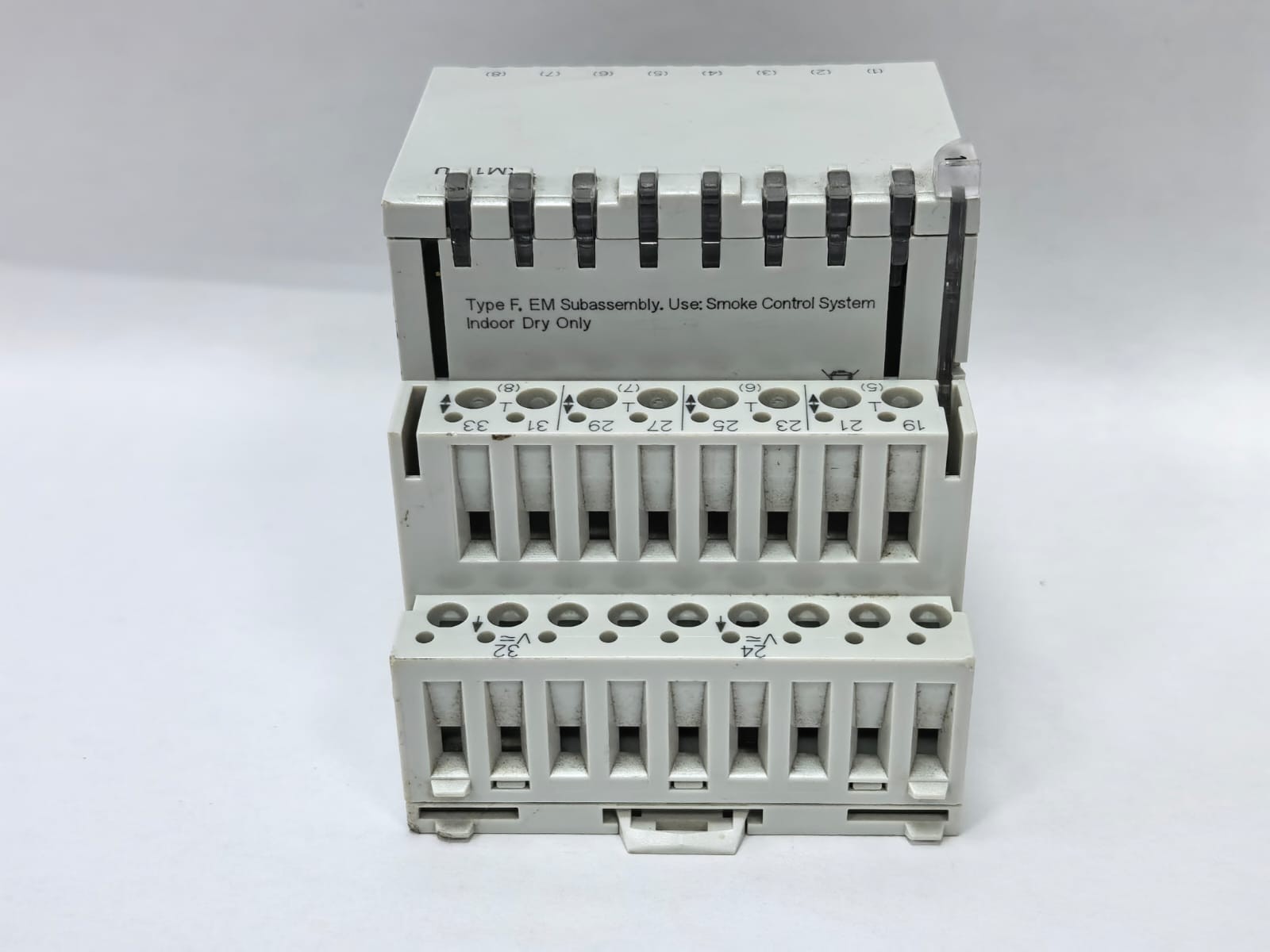 Siemens TXM1.8U SIEMENS TXM1.8U UNIVERSAL I/O MODULE 553-051-00 REV 5
