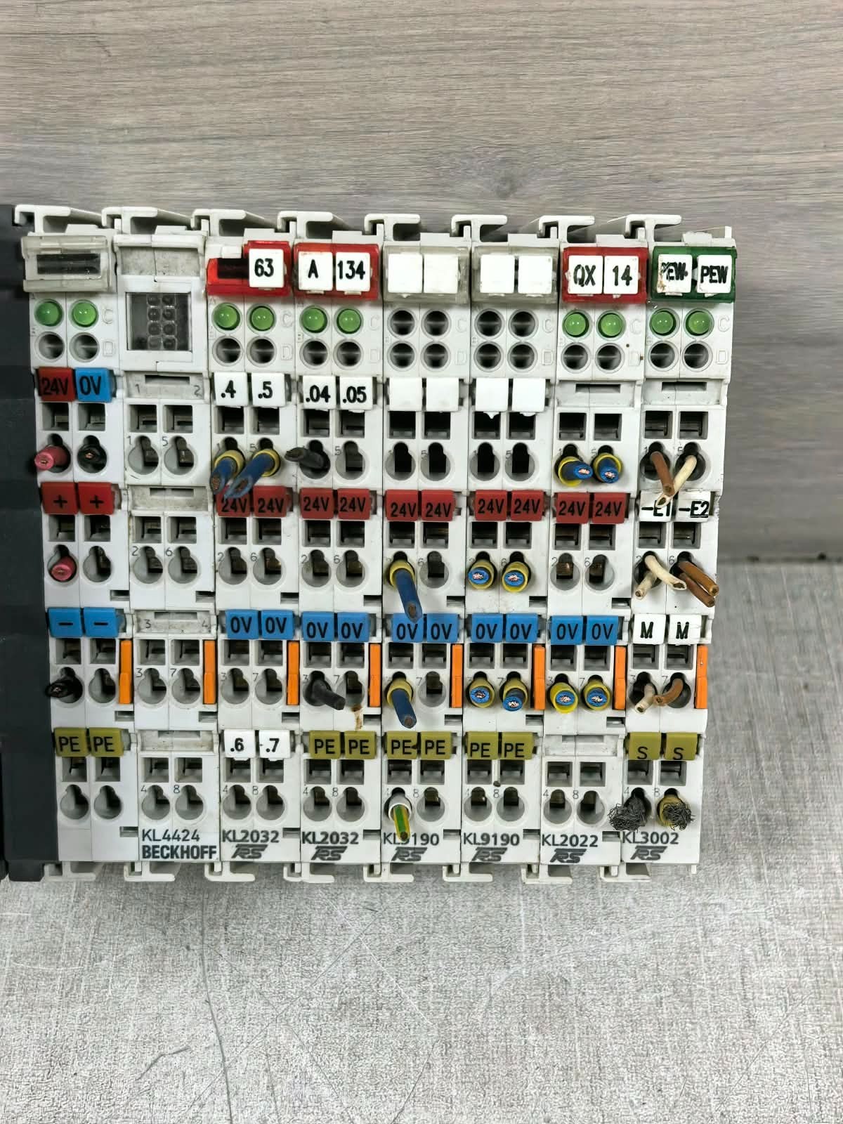 Beckhoff KL4424/KL23032/KL232/KL9190/KL2022/KL3002 BECKHOFF CX1100-0002/KL4424/KL23032/KL232/KL9190/KL2022/KL3002 MODULE 3