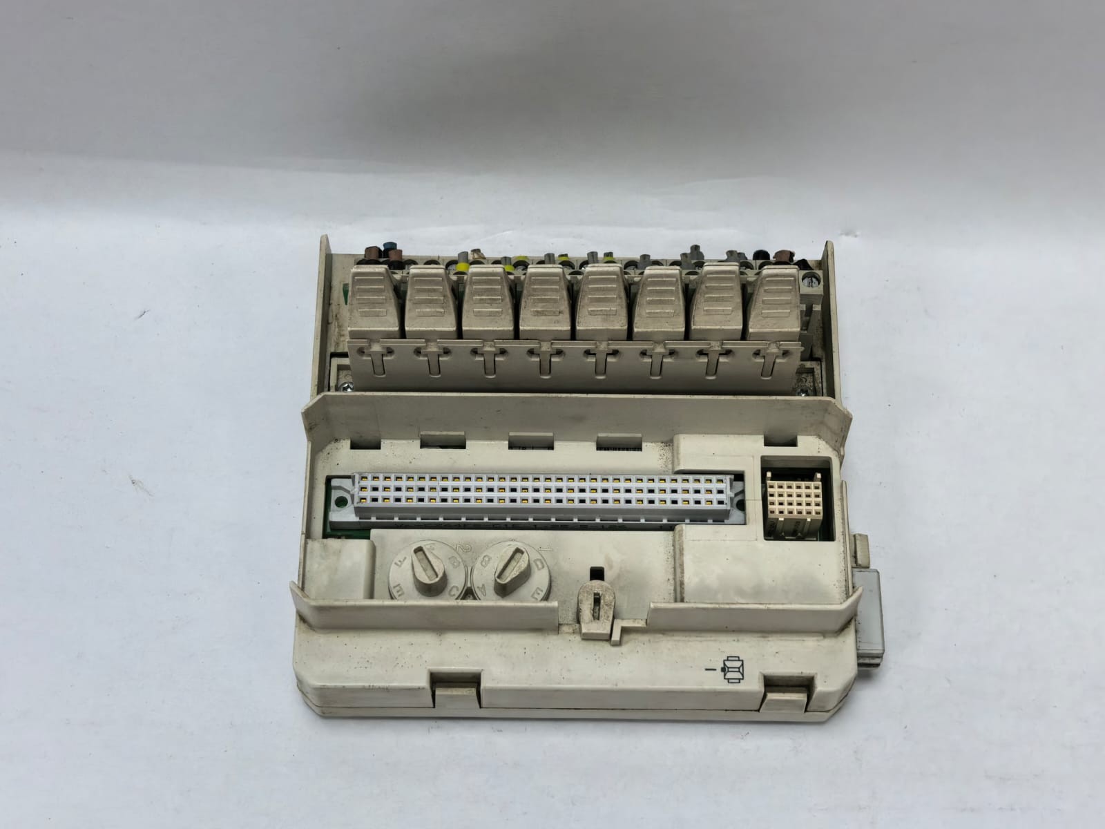 ABB TU834 ABB AI880A ANALOG INPUT MODULE 3BSE039293R1 W/ ABB TU834 BASE 3BSE040364R1 PR.A 10