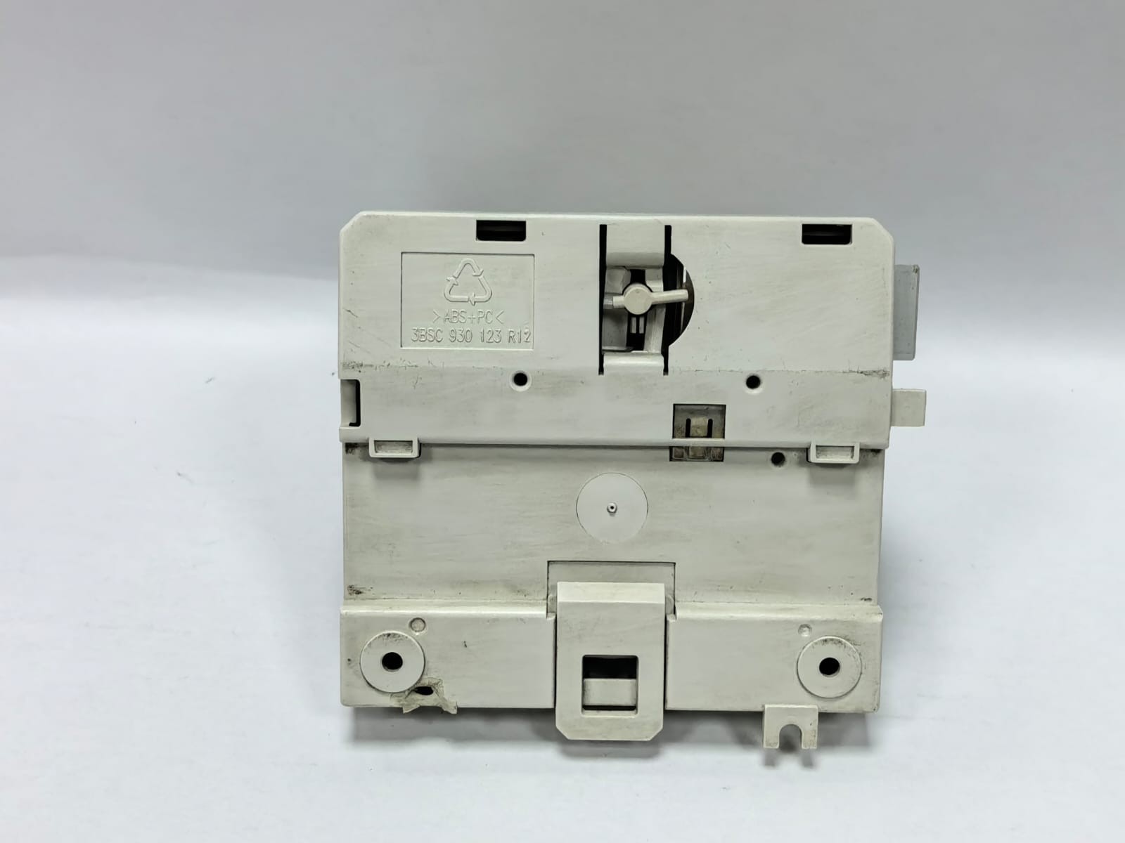 ABB TU830V1 3BSE013234R1 PR.H ABB DI880 3BSE028586R1 PR.K DIGITAL INPUT MODULE W/ TU830V1 3BSE013234R1 PR.H 9