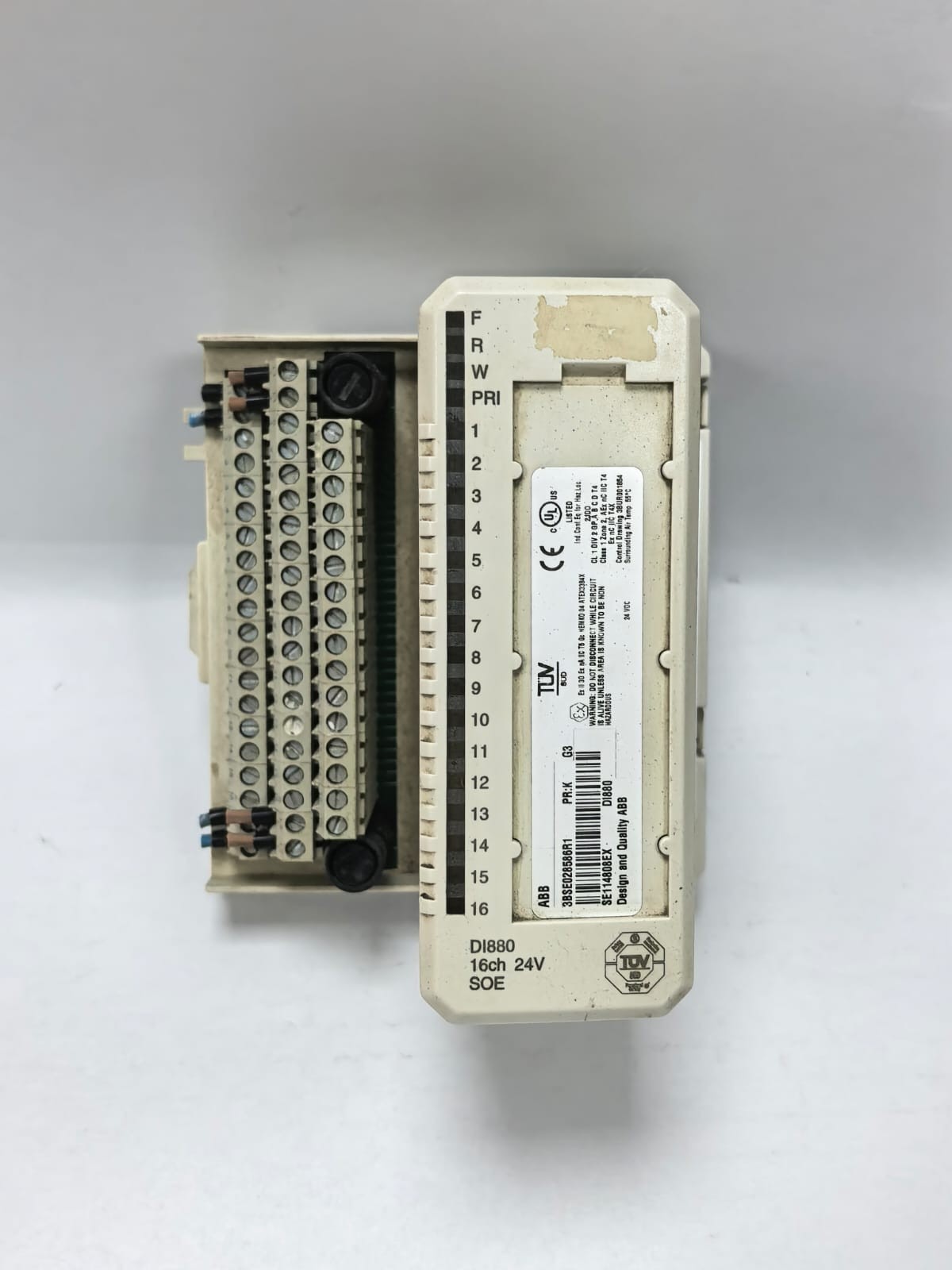 ABB TU830V1 3BSE013234R1 PR.H ABB DI880 3BSE028586R1 PR.K DIGITAL INPUT MODULE W/ TU830V1 3BSE013234R1 PR.H 1