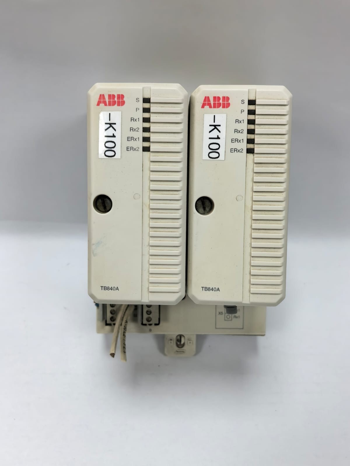 ABB TU849 ABB TB840A MODULEBUS MODEM 3BSE037760R1 PR.B W/ TU849 3BSE042560R1 PR.B 1