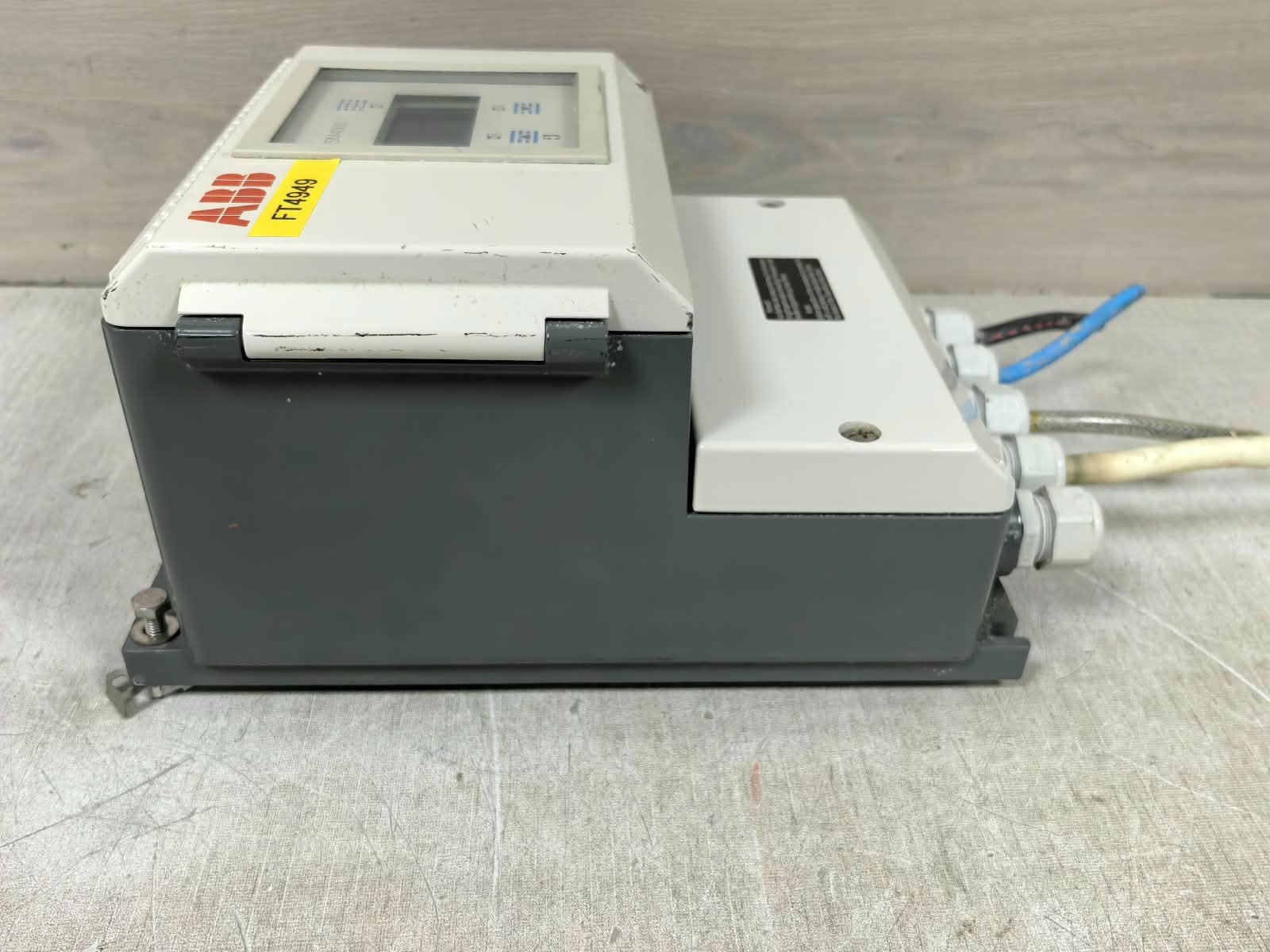 ABB 3K220000767860 ABB S4 FSM4000 3K220000767860 TRANSMITTTER 100-230V 8