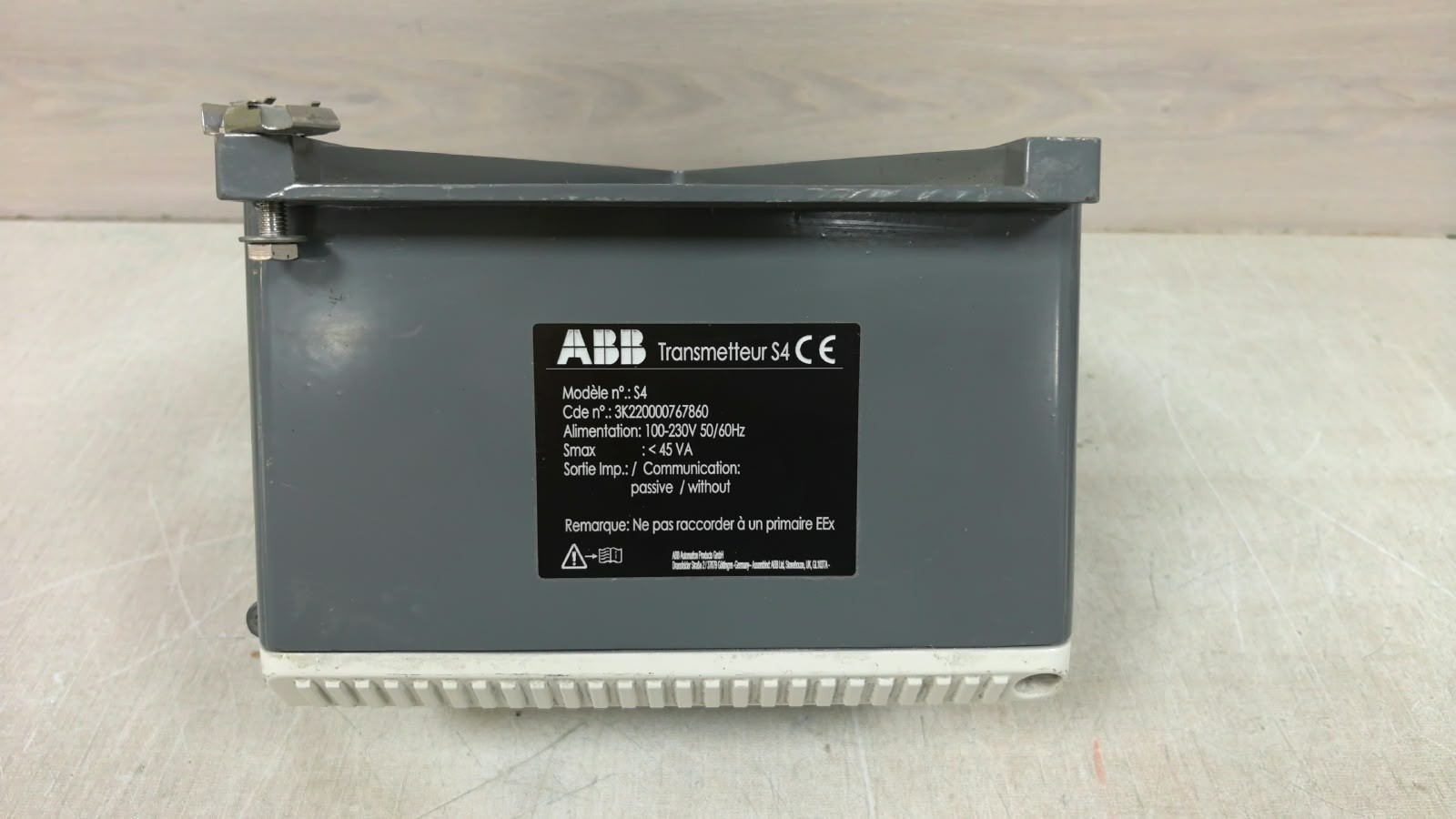 ABB 3K220000767860 ABB S4 FSM4000 3K220000767860 TRANSMITTTER 100-230V 10