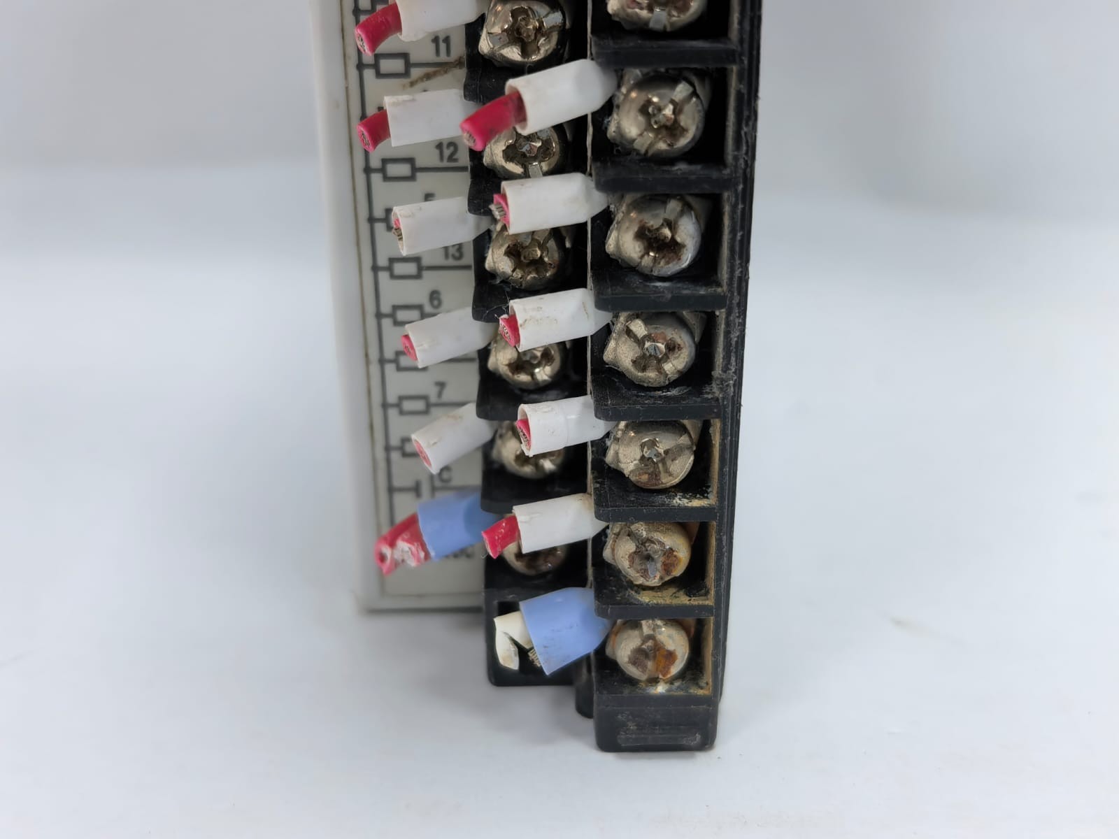 Eaton XIOC-16DO EATON XIOC-16DO DIGITAL OUTPUT MODULE 12/24VDC 3