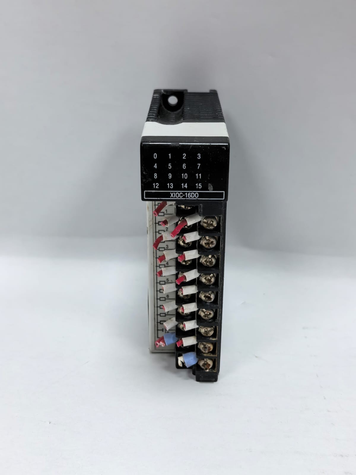 Eaton XIOC-16DO EATON XIOC-16DO DIGITAL OUTPUT MODULE 12/24VDC 1