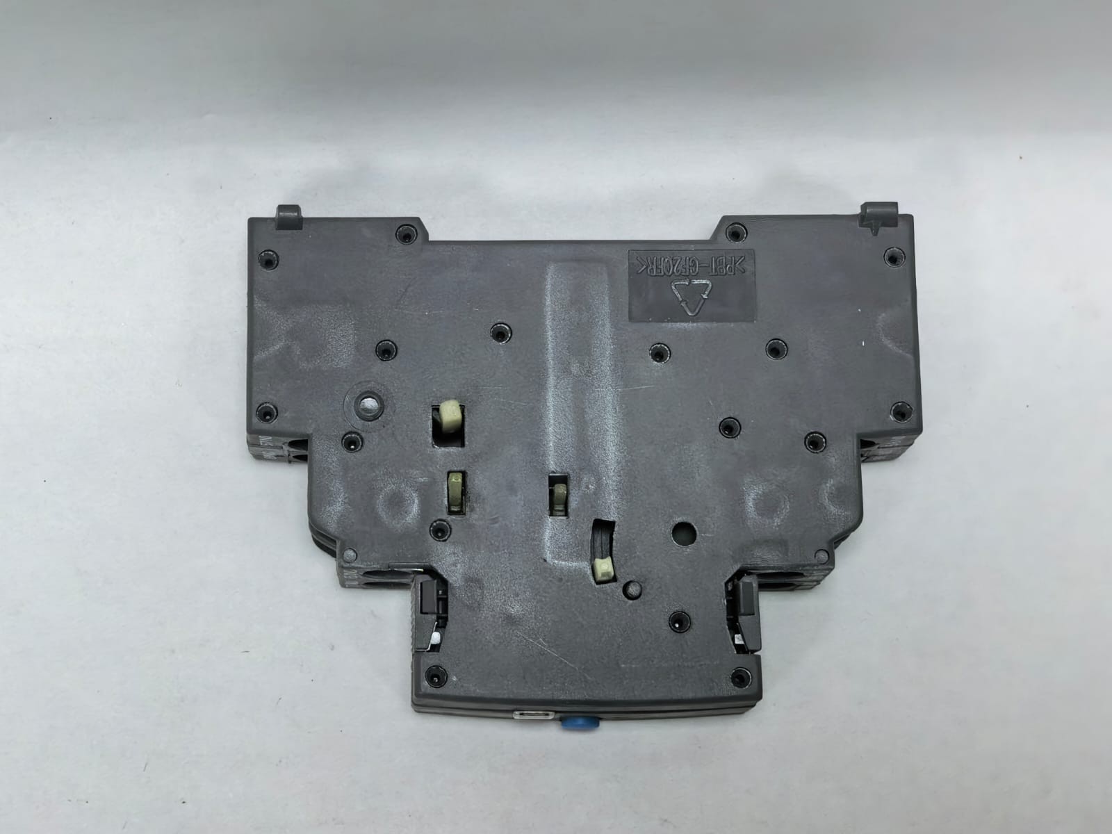 ABB 1SA M40 1904 R1001 ABB 1SA M40 1904 R1001 ALARM SWITCH PCS 5