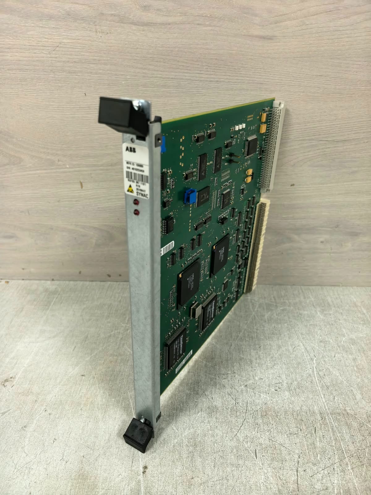 ABB ROFBU 367 113/1 R1B 2010W47 100989 ABB SYNAC ROFBU 367 113/1 R1B 2010W47 100989 MOTHER BOARD 3