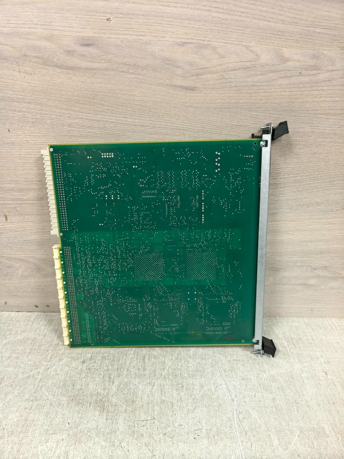 ABB ROFBU 367 113/1 R1B 2010W47 100989 ABB SYNAC ROFBU 367 113/1 R1B 2010W47 100989 MOTHER BOARD 10