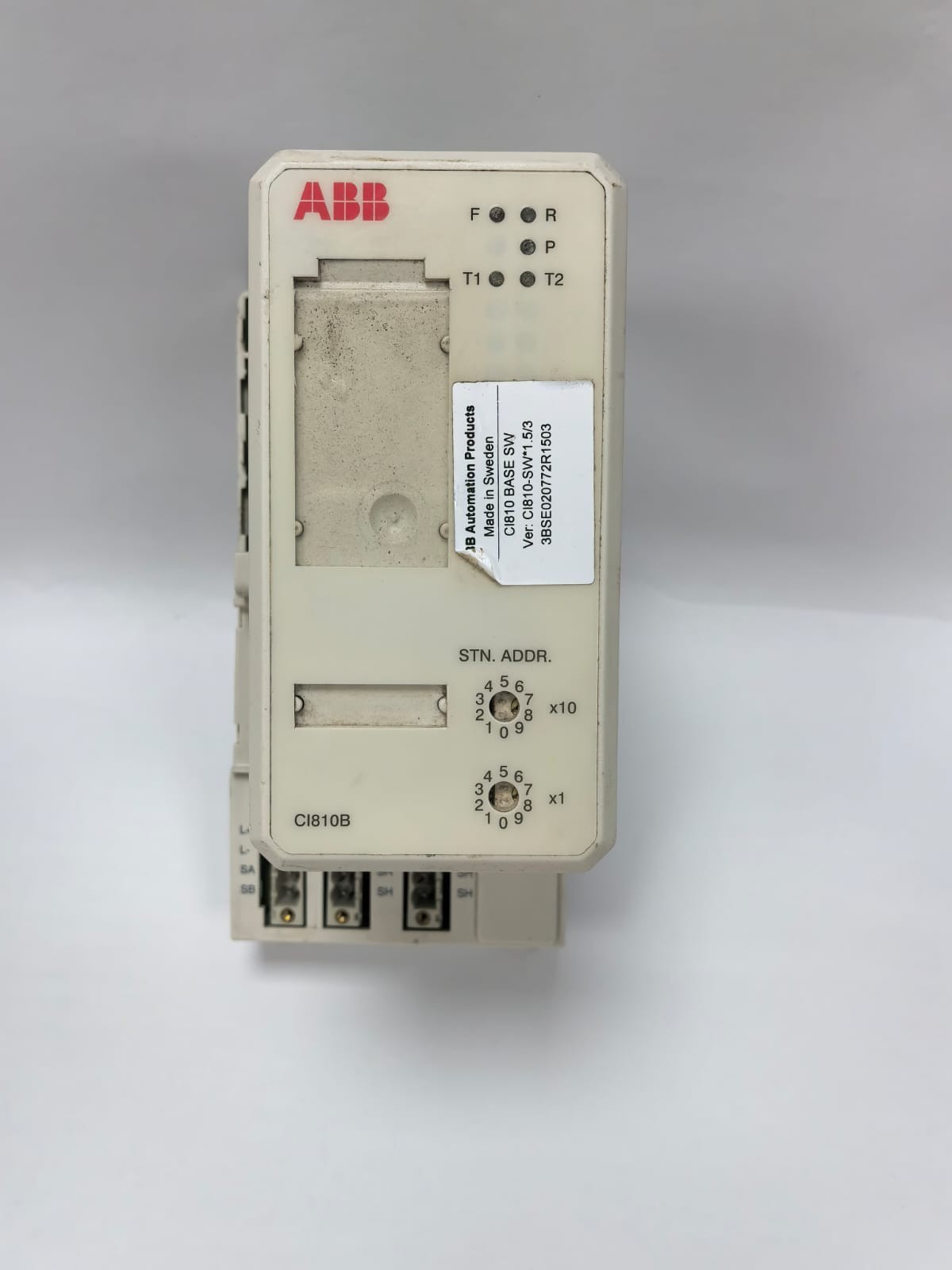 ABB 3BSE020520R1 ABB CI810B FIELDBUS COMMUNICATION INTERFACE 3BSE020520R1 PR.J 1