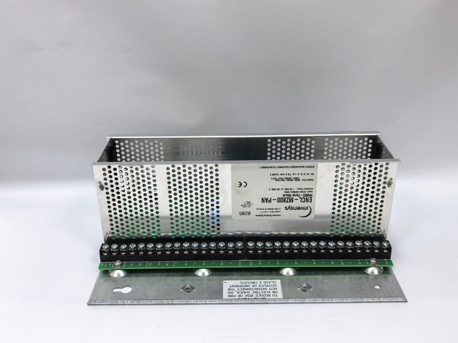 INVENSYS ENCL-MZ800-PAN INVENSYS ENCL-MZ800-PAN PANEL-MOUNT ENCLOSURE 6