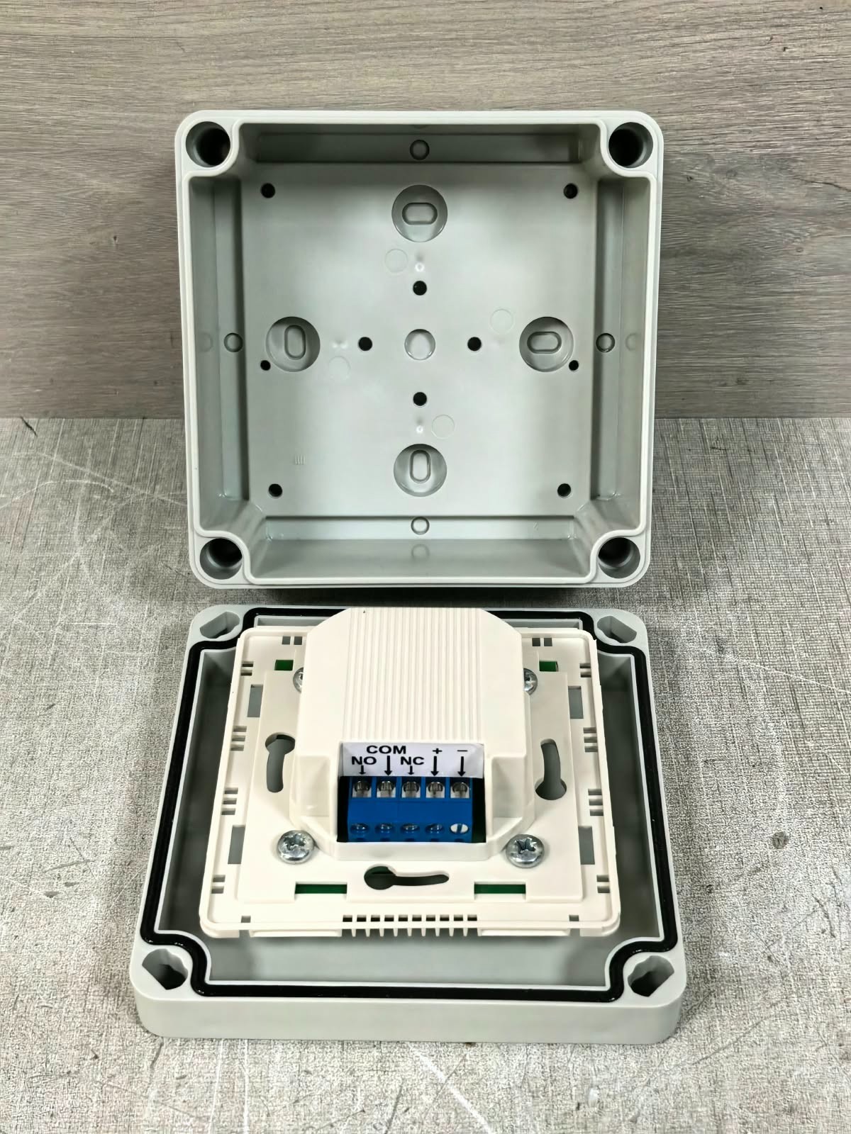 CP ELECTRONICS MWS1A-IP-PRM-LV CP ELECTRONICS MWS1A-IP-PRM-LV WEATHERPROOF MICROWAVE PRESENCE DETECTOR 3