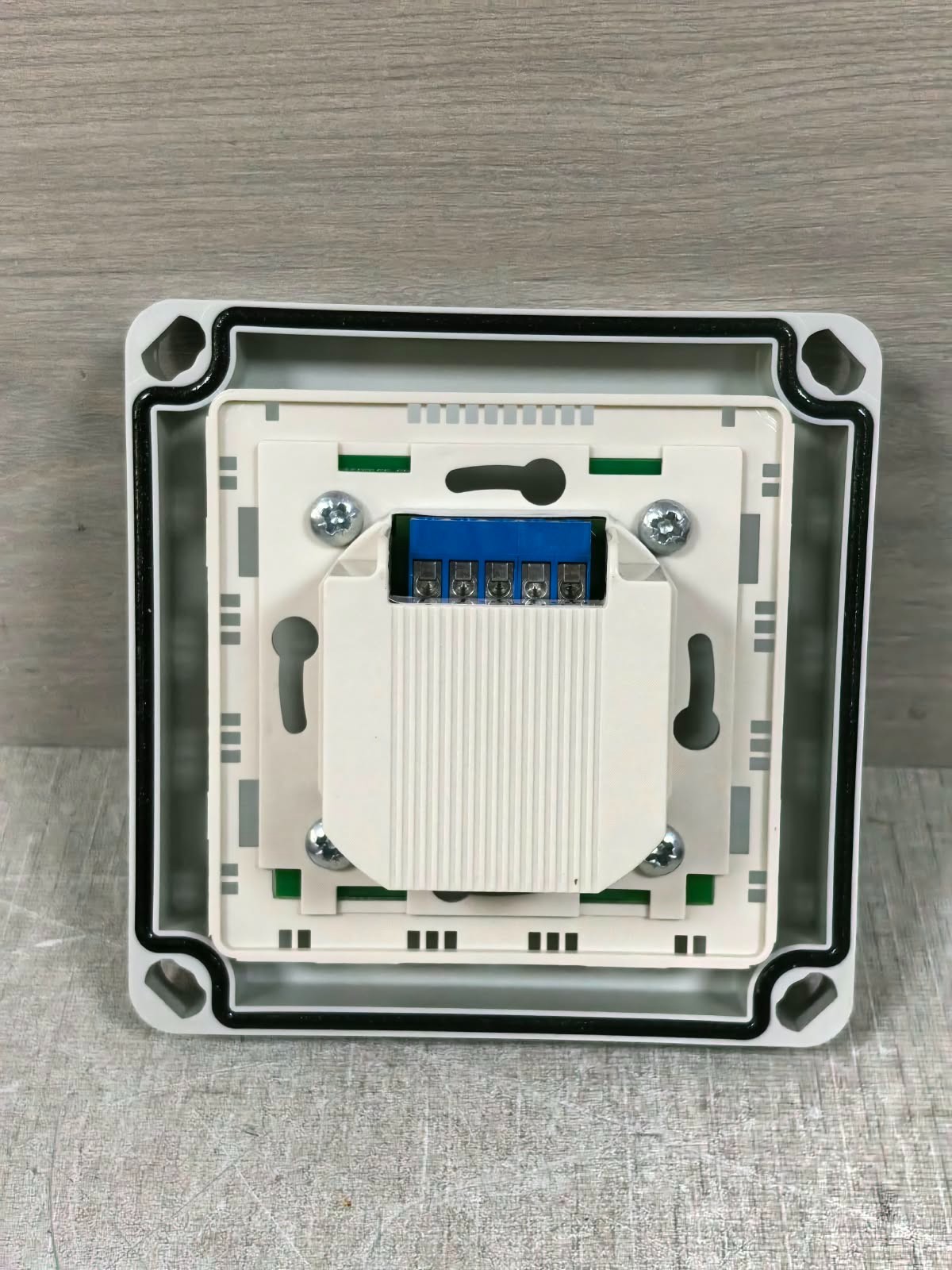 CP ELECTRONICS MWS1A-IP-PRM-LV CP ELECTRONICS MWS1A-IP-PRM-LV WEATHERPROOF MICROWAVE PRESENCE DETECTOR 10