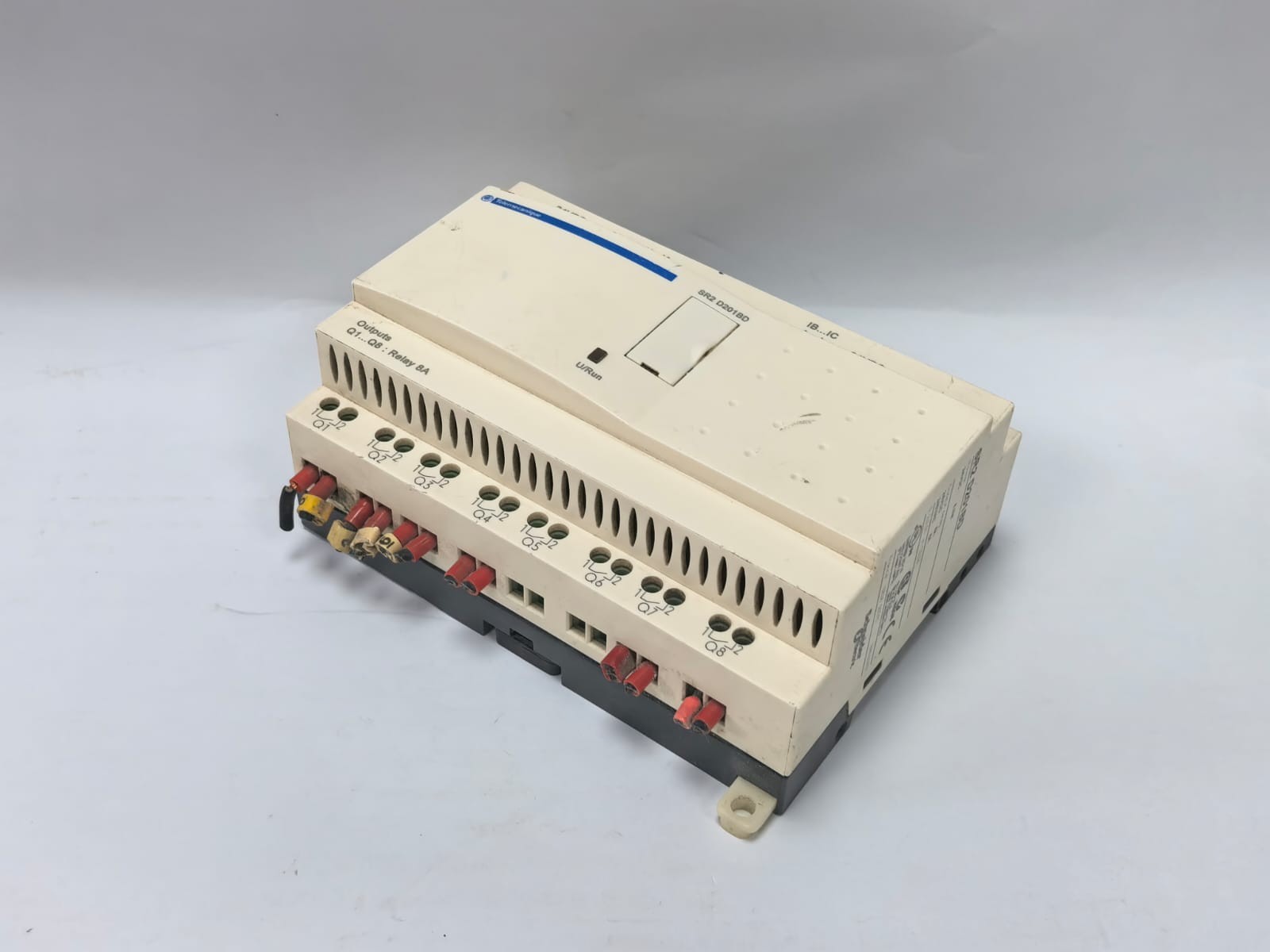 Telemecanique SR2 D201BD TELEMECANIQUE SR2 D201BD COMPACT SMART RELAY 9