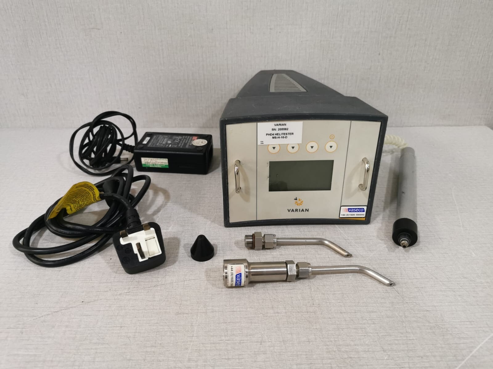 Varian PHD-4 Varian PHD-4 Portable Helium Leak Detector 18V -TRIED & TESTED 1