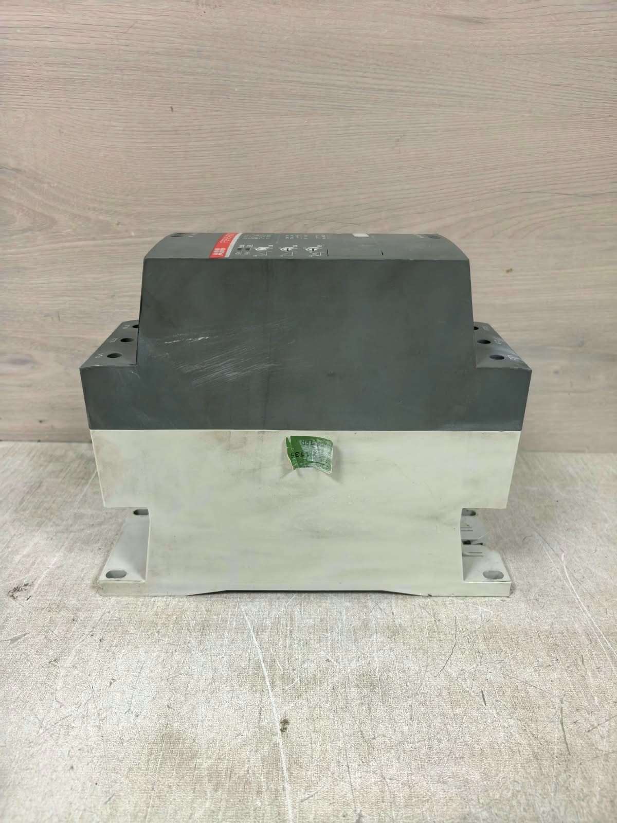 ABB PSR85-600-70 ABB PSR85-600-70 1SFA896114R7000 SOFT STARTER 7